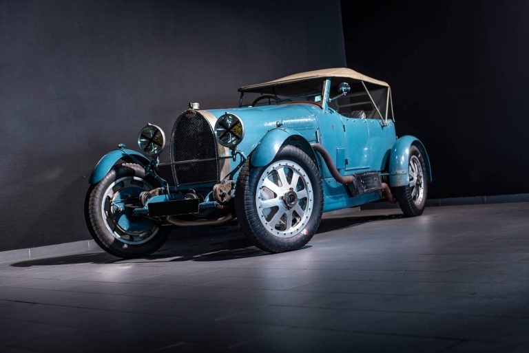 Bugatti Type 43 « Tourist Trophy » - Photo 5