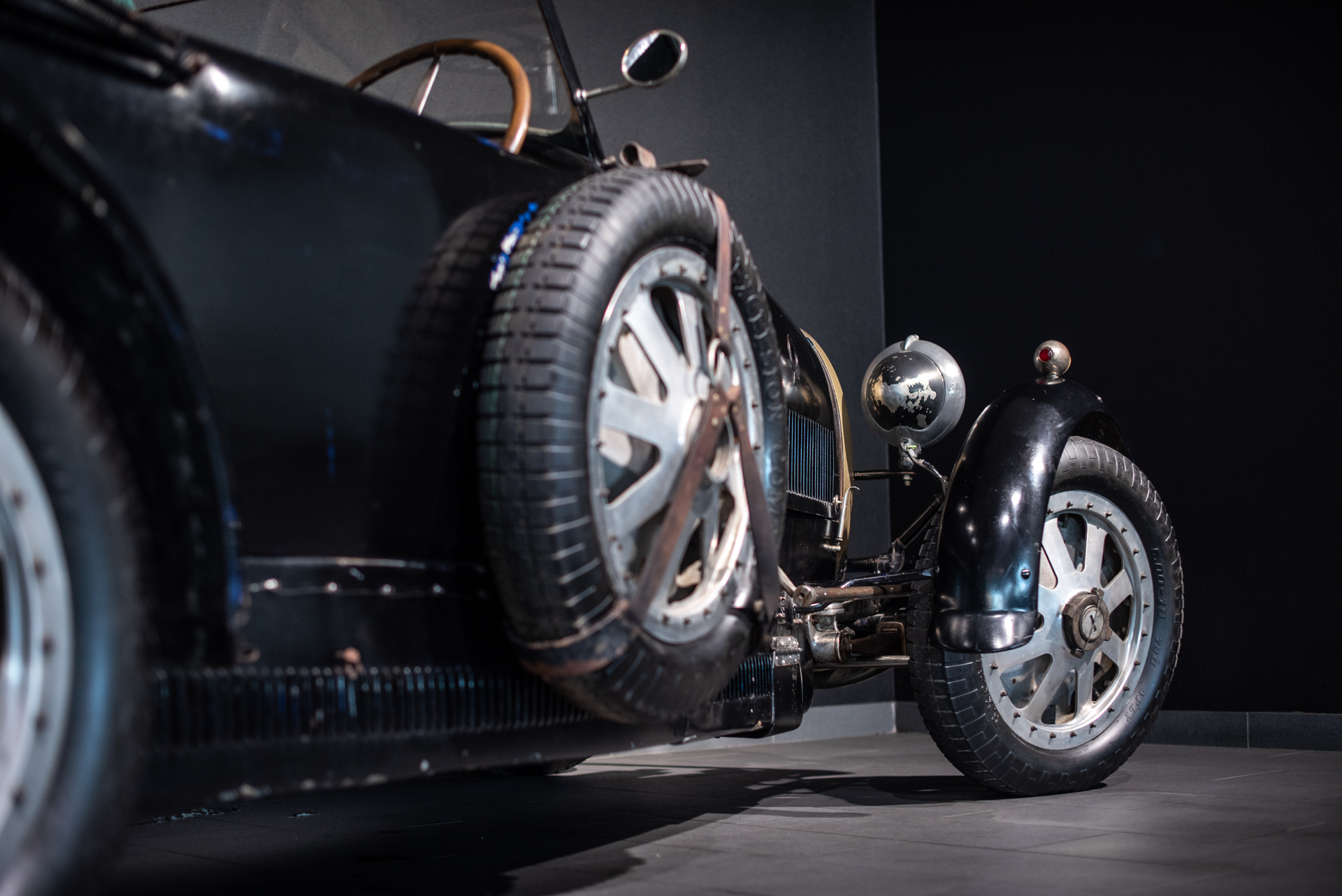 Bugatti Type 43 (Pur Sang) - Photo 11