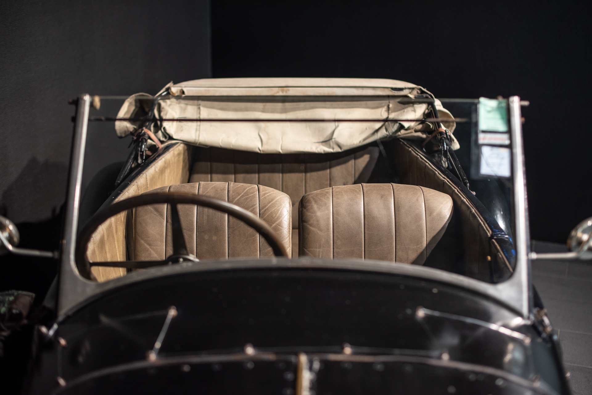 Bugatti Type 43 (Pur Sang) - Photo 15