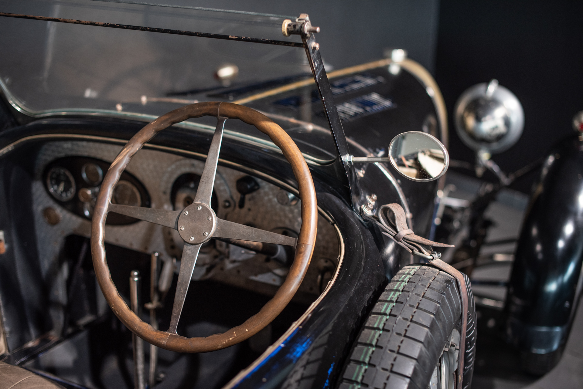Bugatti Type 43 (Pur Sang) - Photo 21