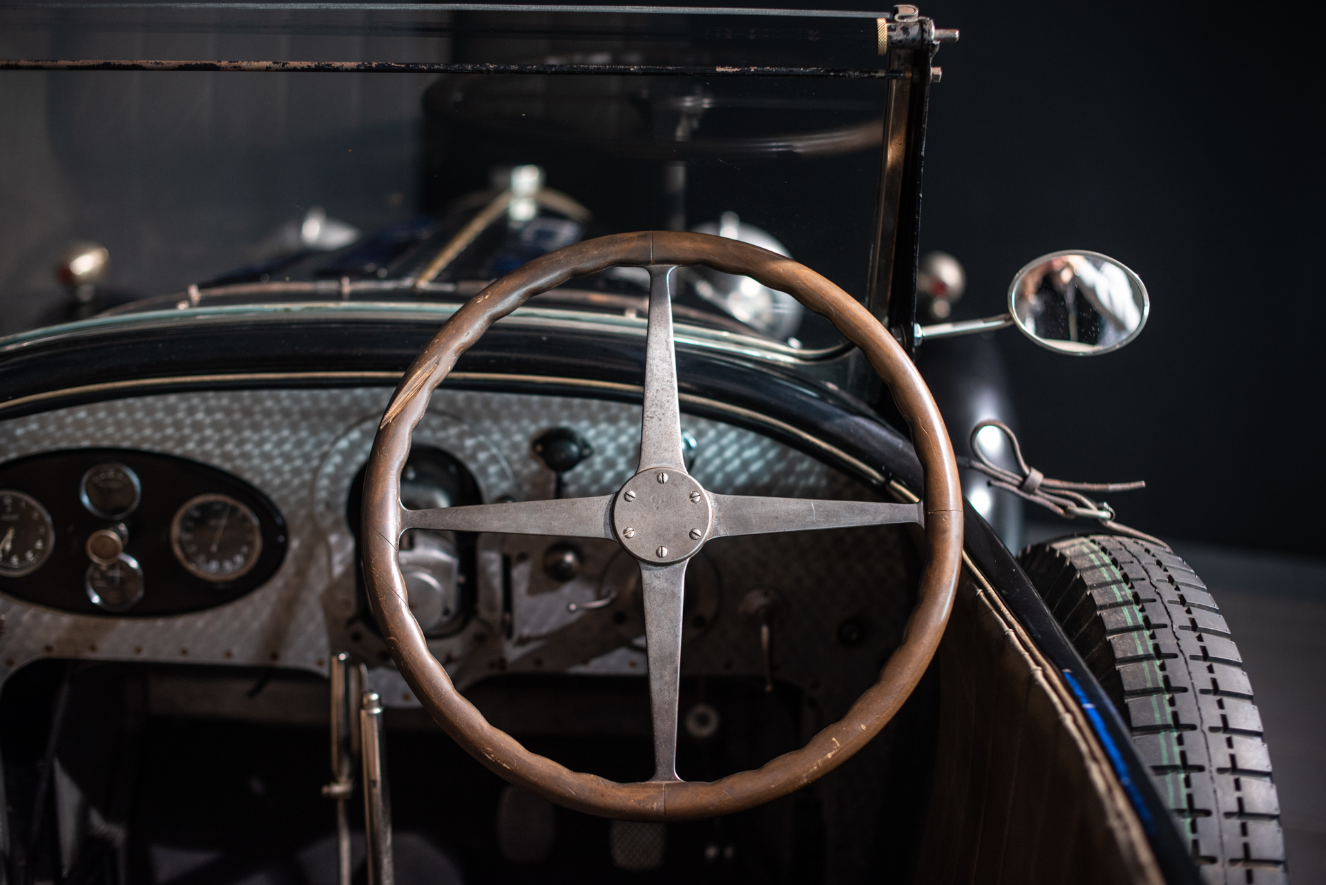 Bugatti Type 43 (Pur Sang) - Photo 22
