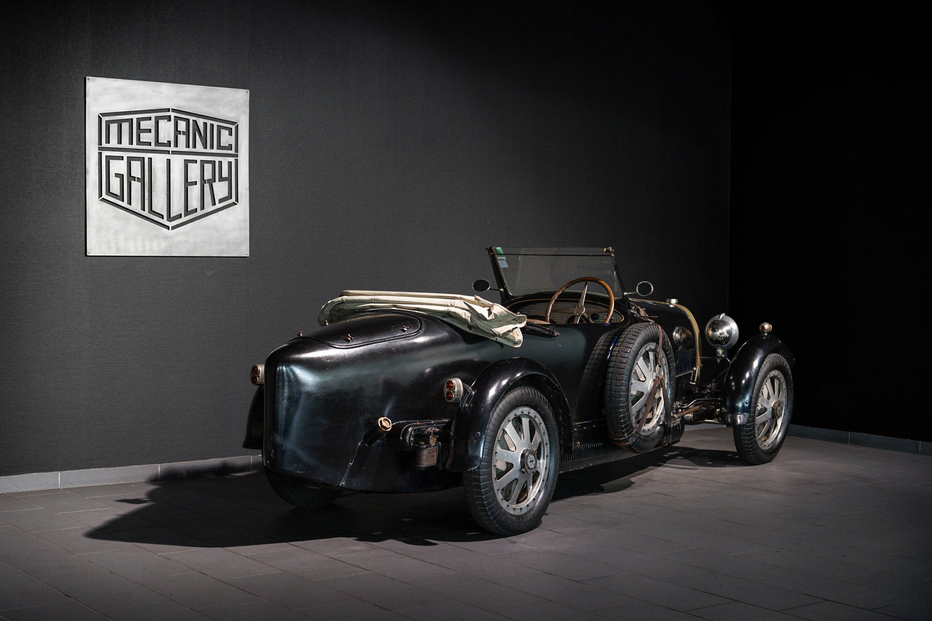 Bugatti Type 43 (Pur Sang) - Photo 3