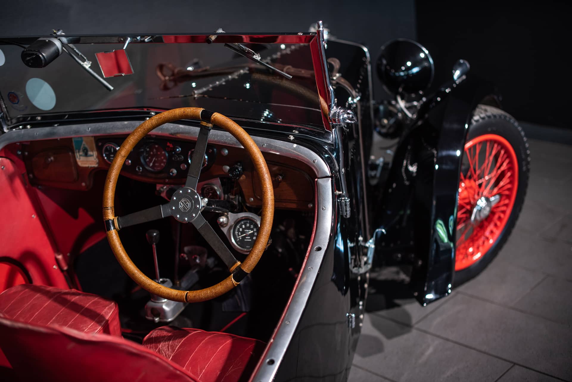 MG J1 Midget - Photo 13