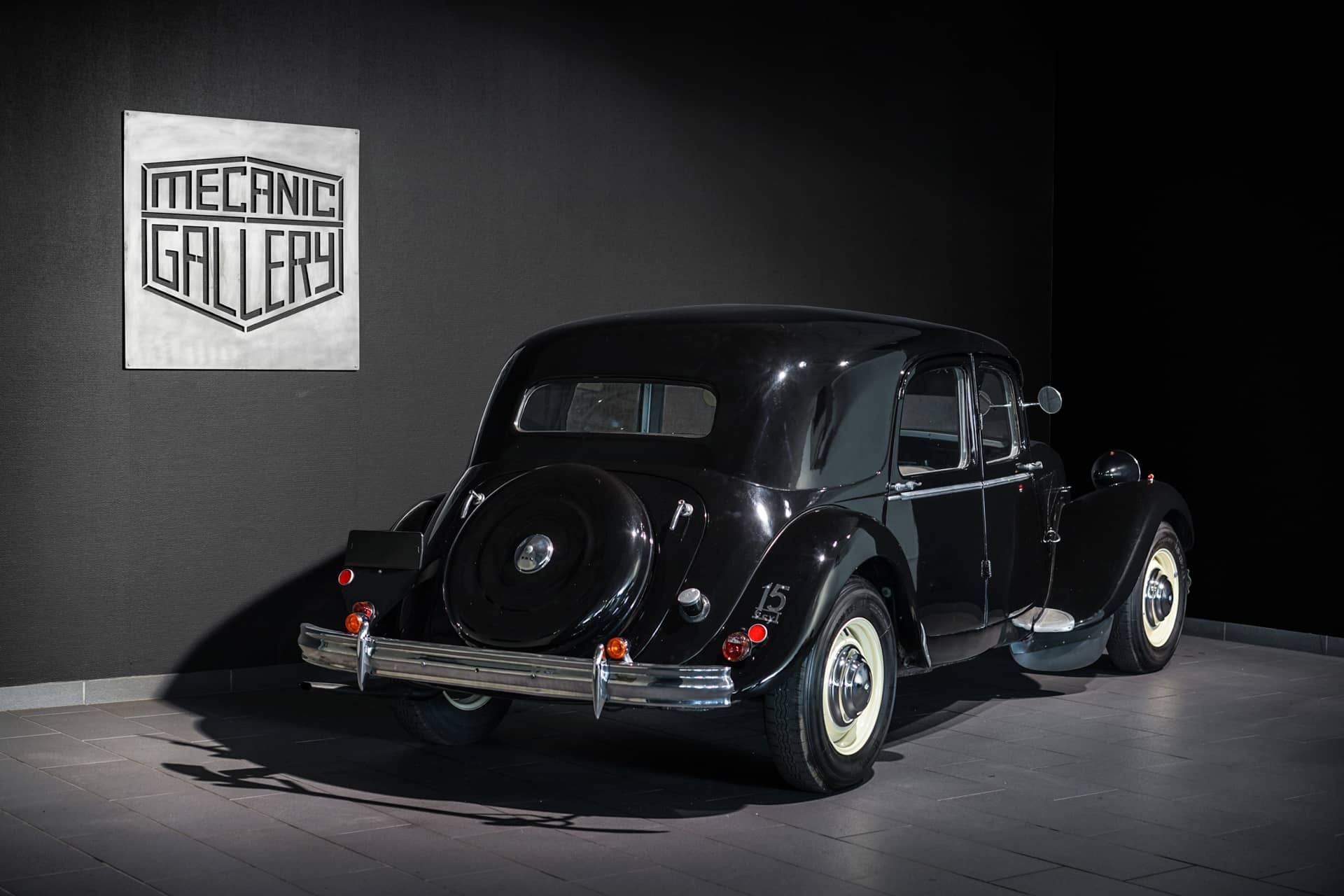 Citroën Traction 15/6 D - Photo 3