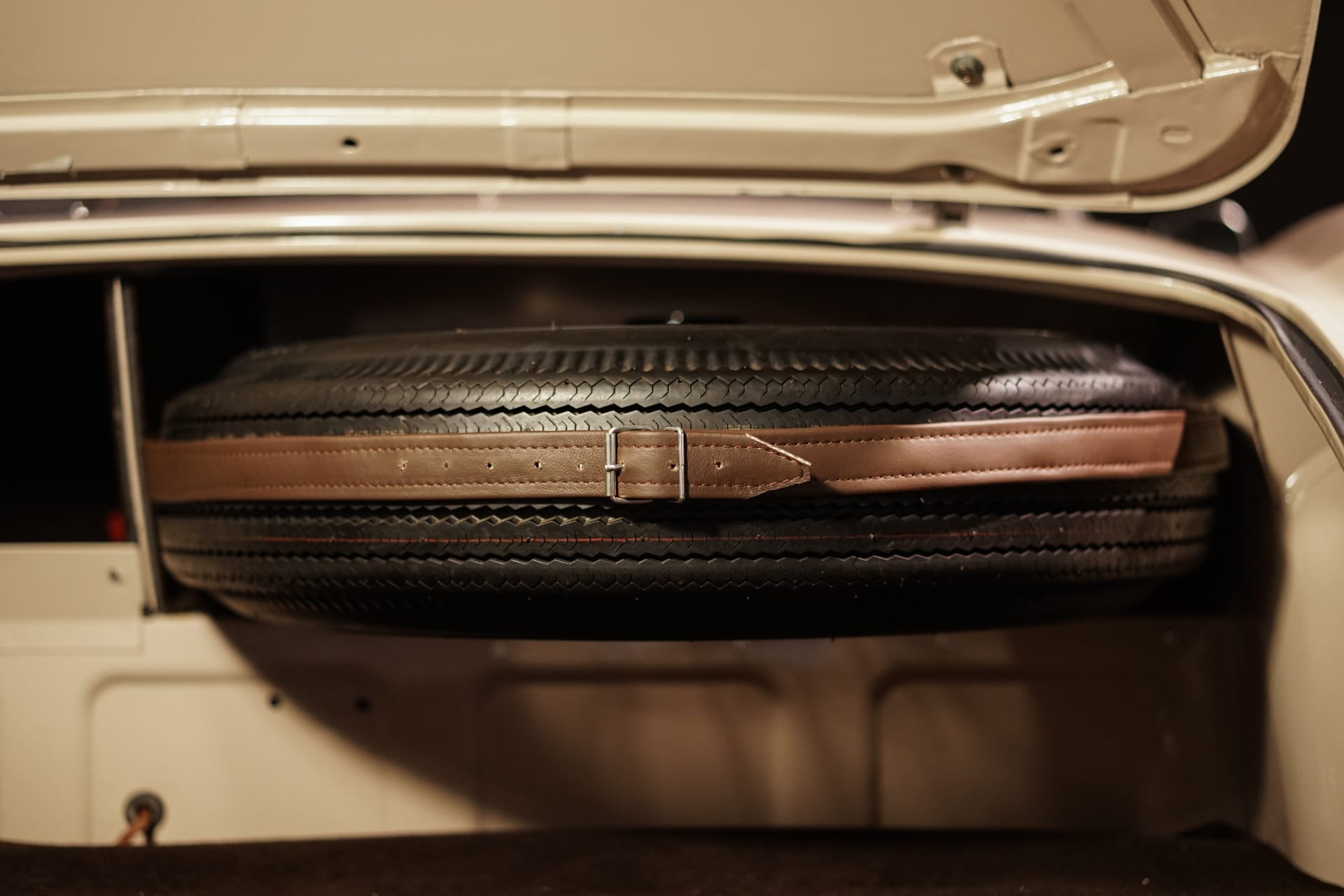 Austin-Healey 100/4 BN2 - Photo 32