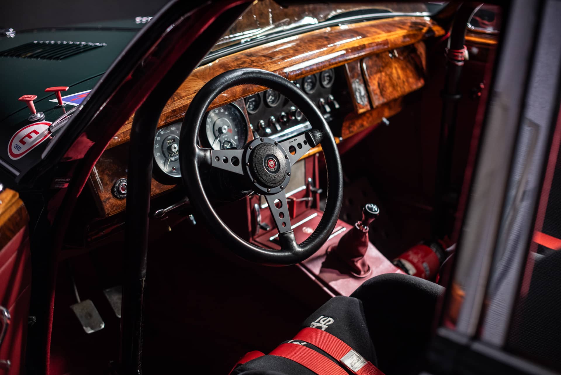 Jaguar Mk2 3.8 FIA - Photo 15