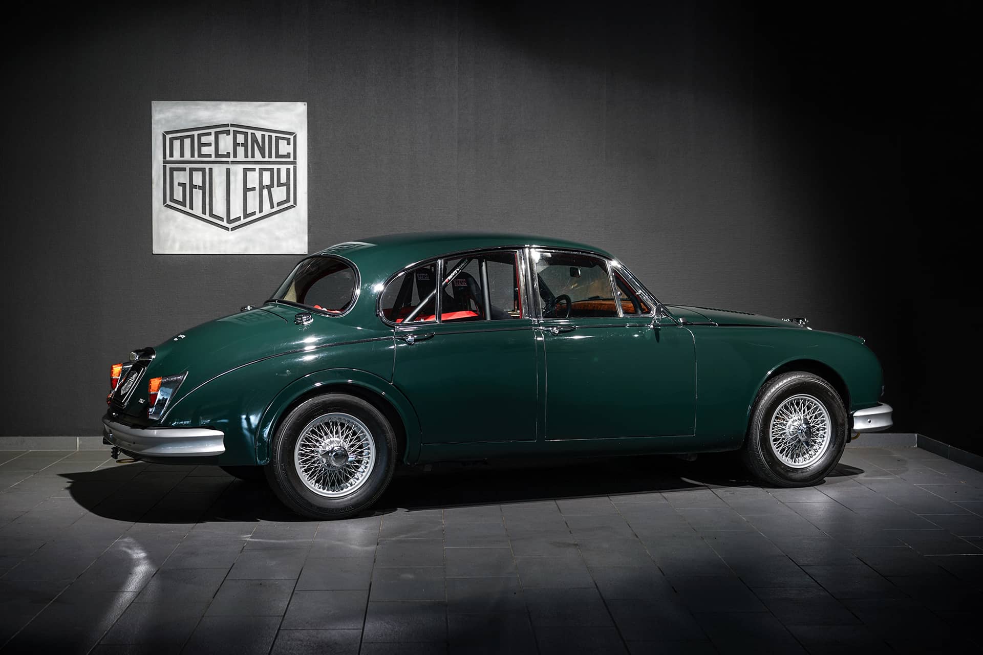 Jaguar Mk2 3.8 FIA - Photo 4