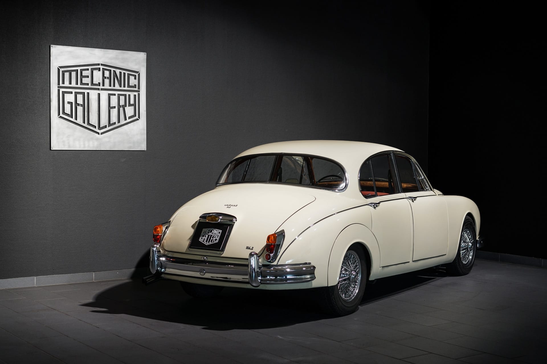 Jaguar Mk2 3.8 Saloon - Photo 3