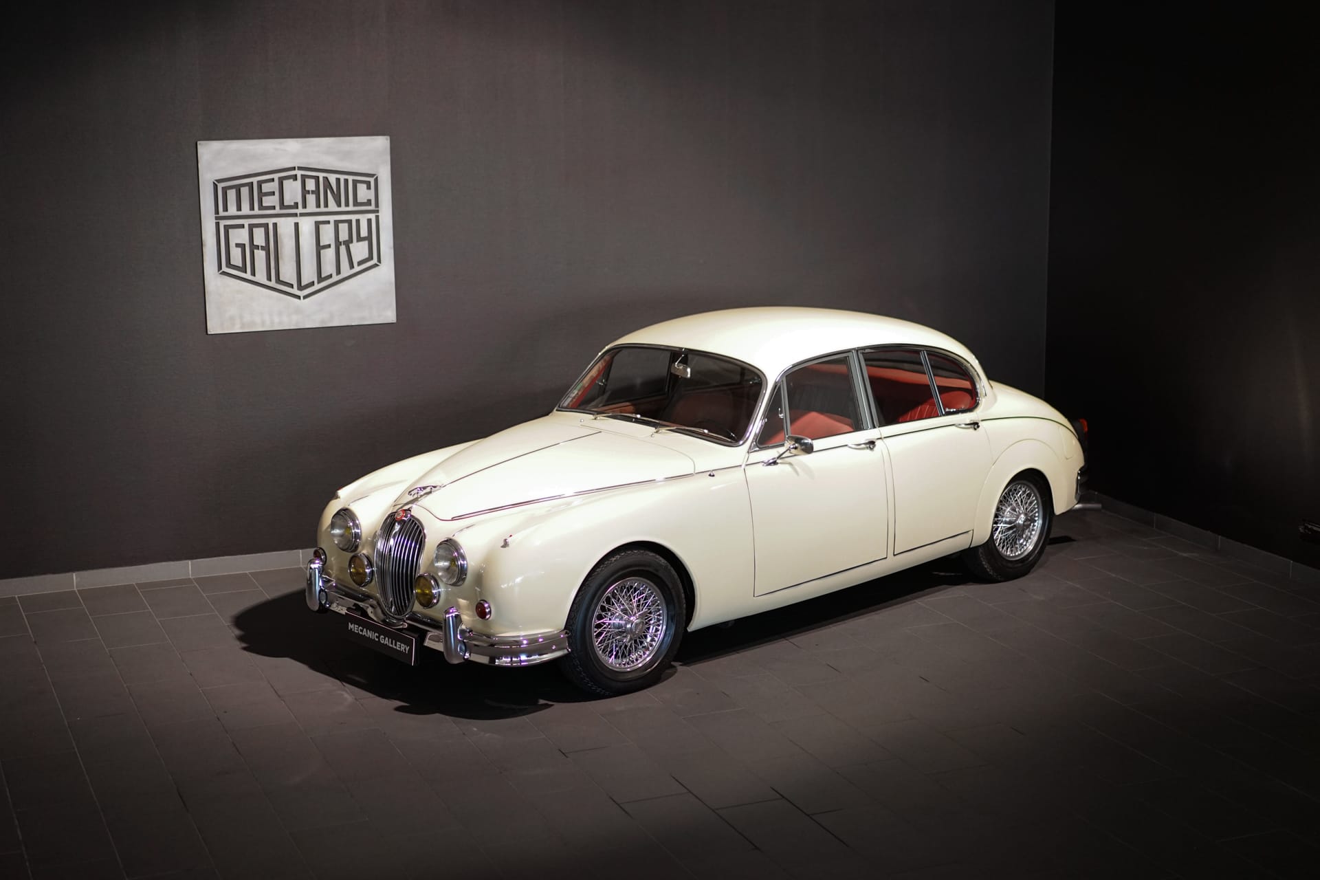 Jaguar Mk2 3.8 Saloon - Photo 13