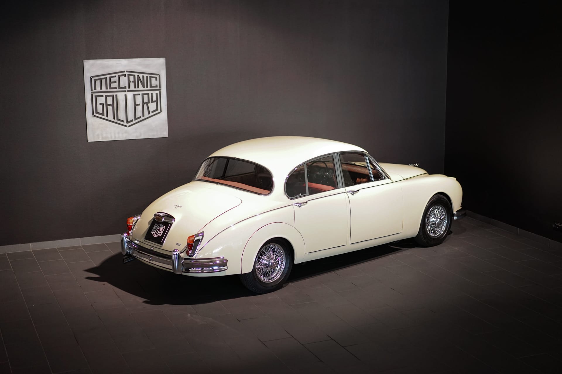 Jaguar Mk2 3.8 Saloon - Photo 14