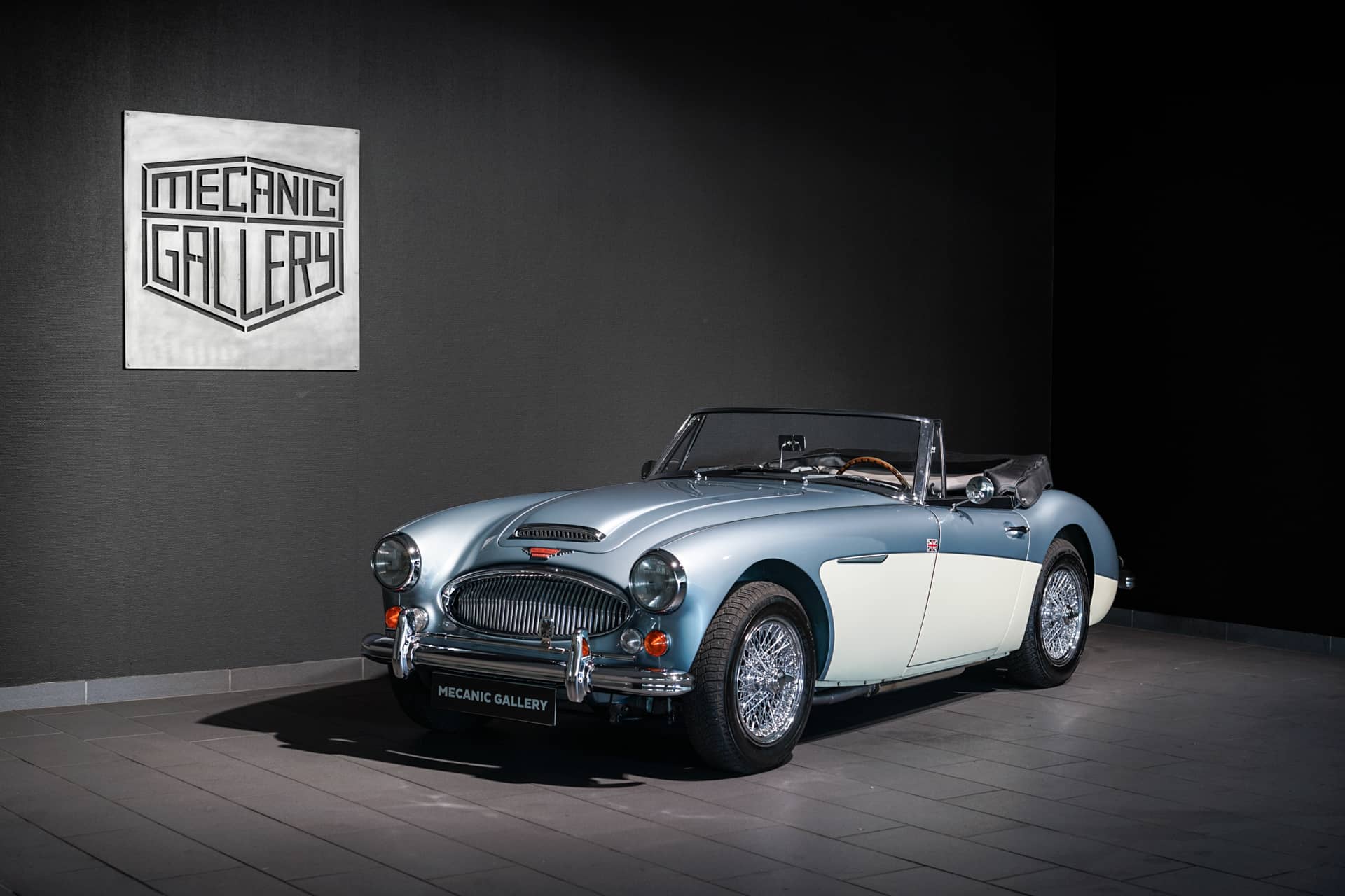 Austin-Healey 3000 Mk III BJ8 - Photo 2