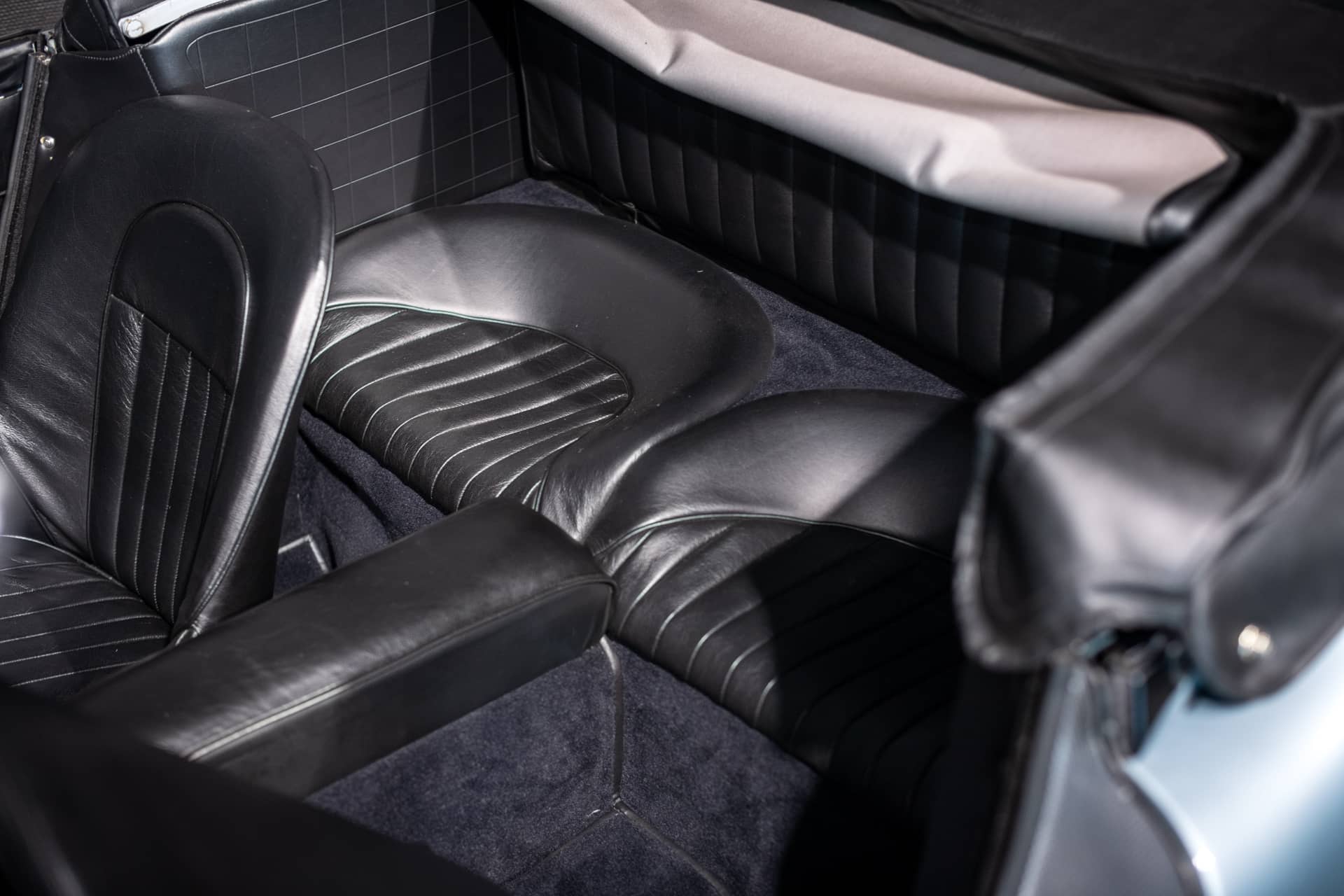 Austin-Healey 3000 Mk III BJ8 - Photo 23