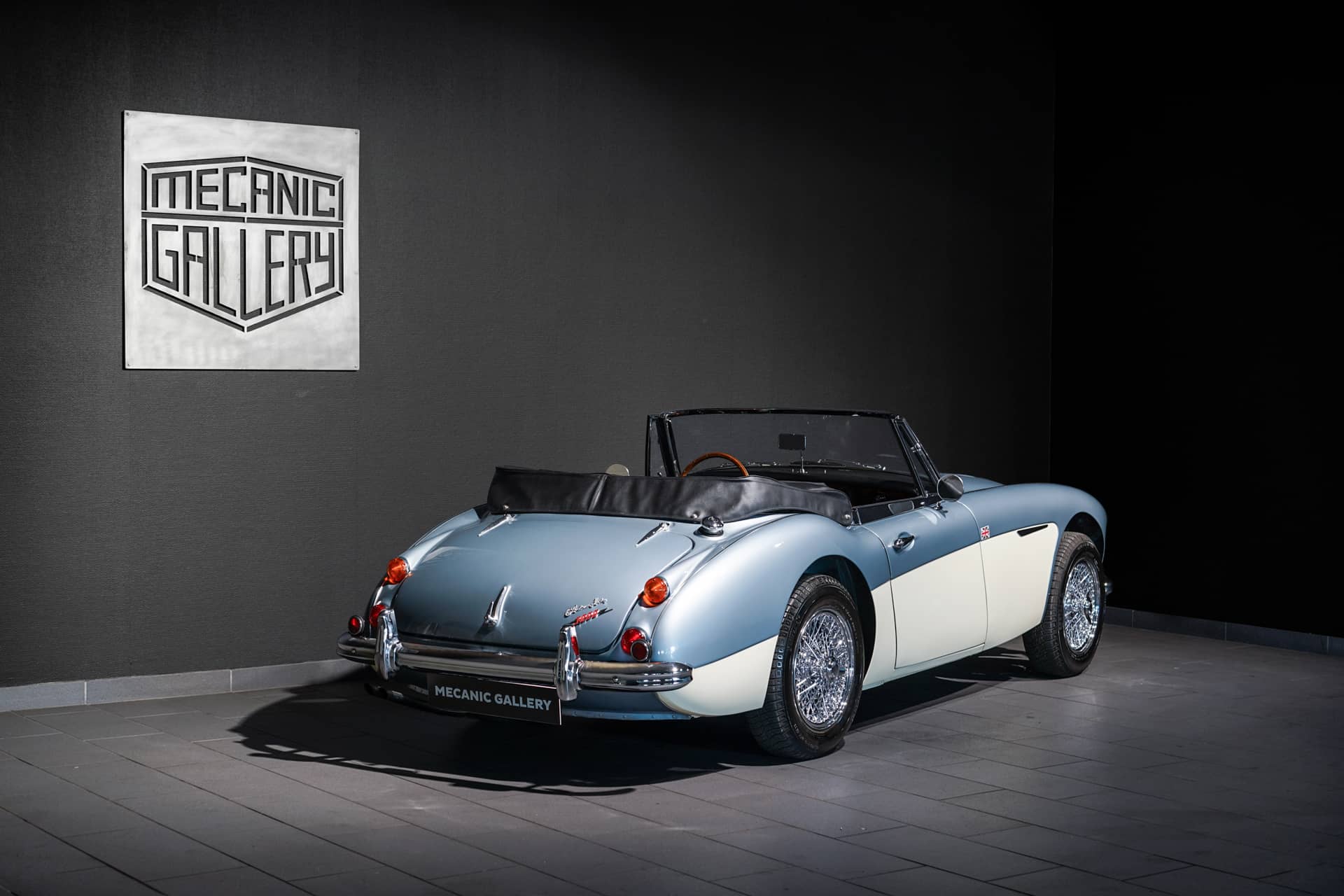 Austin-Healey 3000 Mk III BJ8 - Photo 3