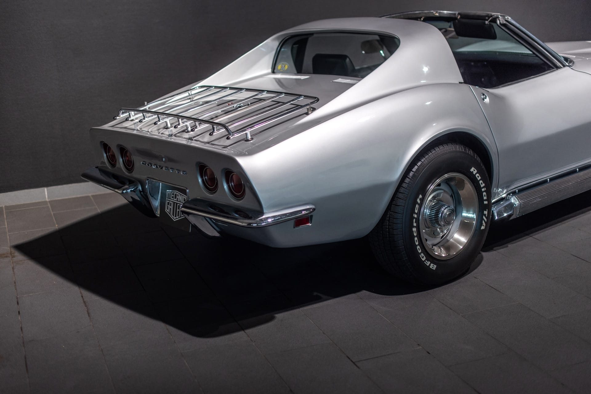 Chevrolet Corvette Coupé 427 (L71) - Photo 11