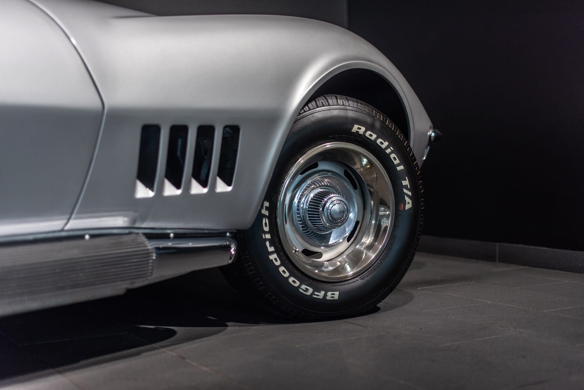 Chevrolet Corvette Coupé 427 (L71) - Photo 12