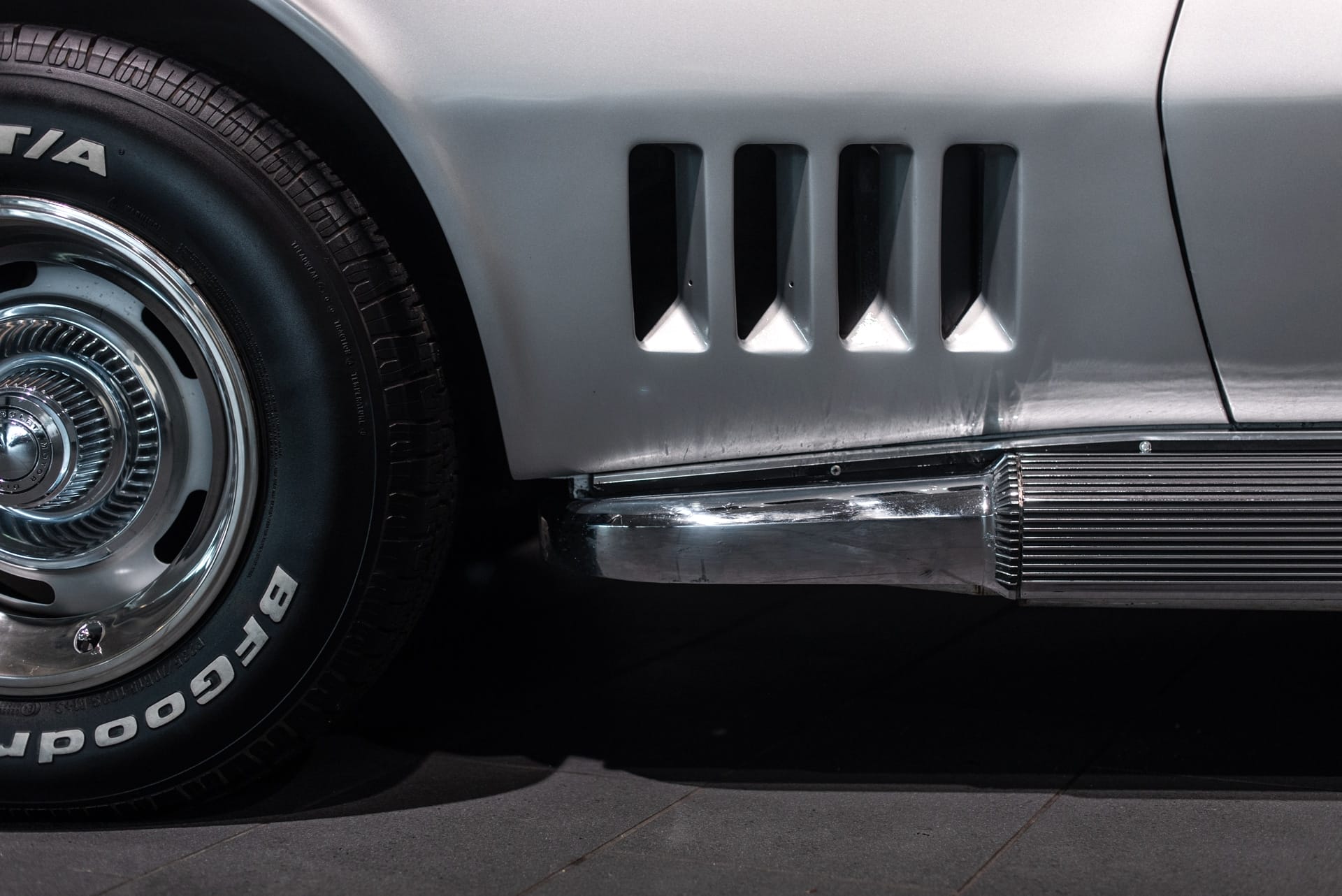 Chevrolet Corvette Coupé 427 (L71) - Photo 14