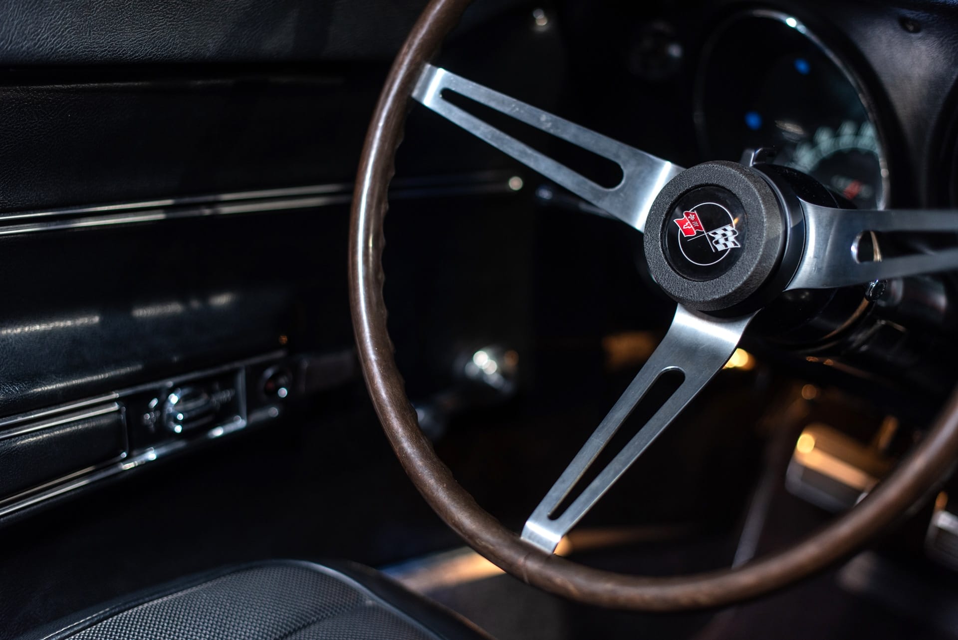 Chevrolet Corvette Coupé 427 (L71) - Photo 22