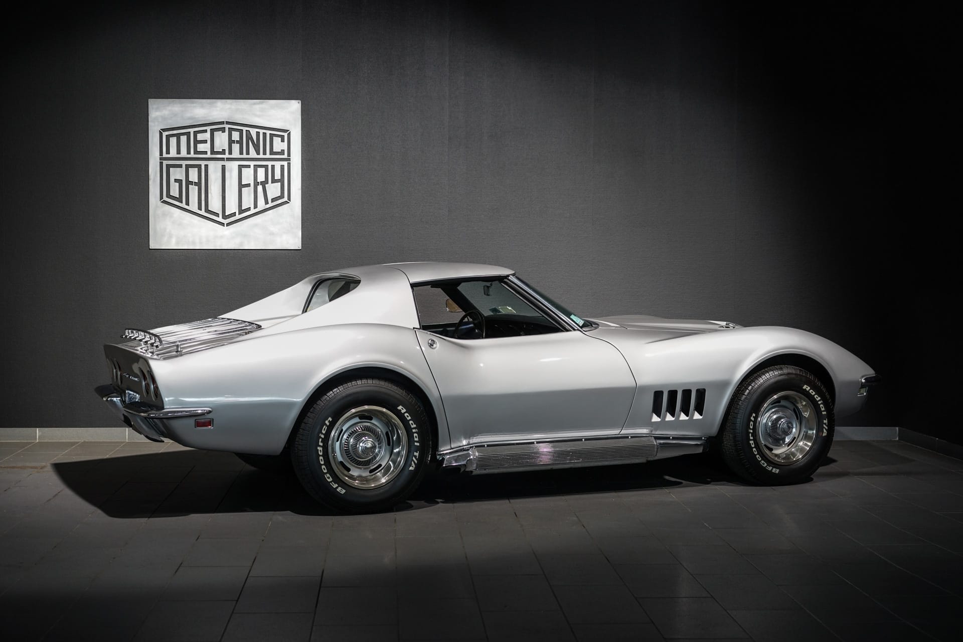 Chevrolet Corvette Coupé 427 (L71) - Photo 4