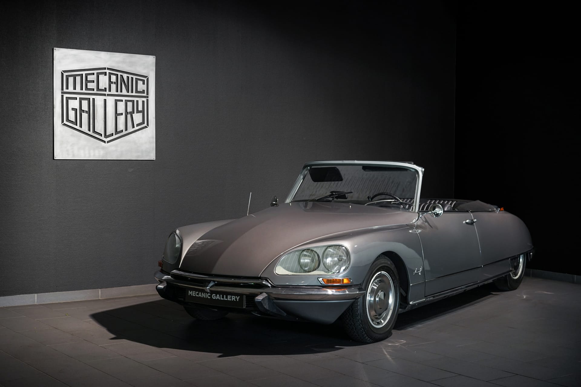 Citroën DS 21 IE Cabriolet Ivanoff - Photo 2