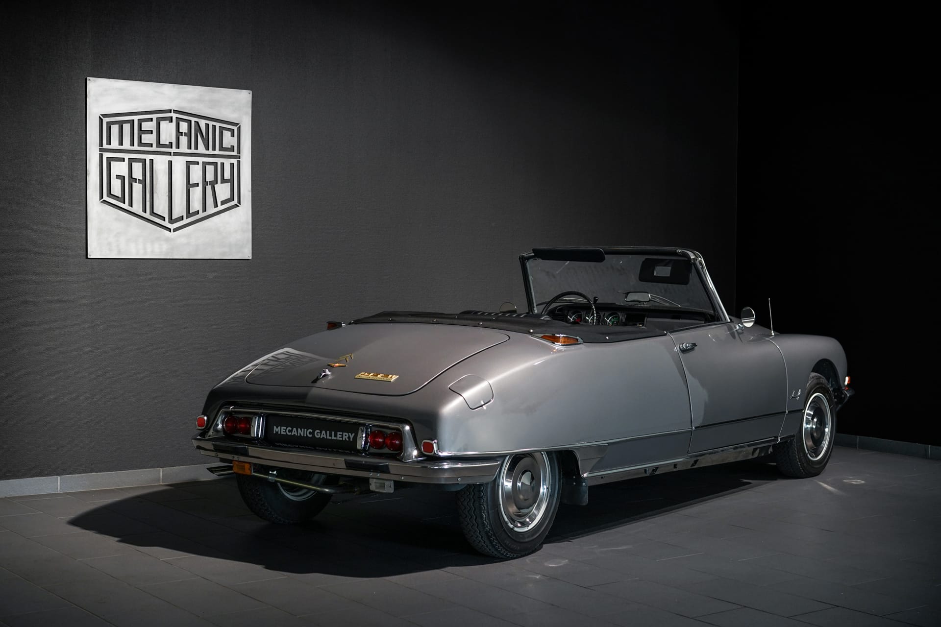 Citroën DS 21 IE Cabriolet Ivanoff - Photo 3