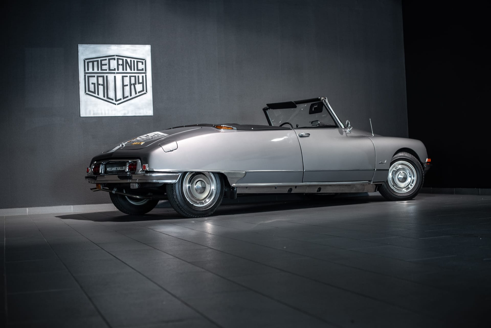 Citroën DS 21 IE Cabriolet Ivanoff - Photo 8