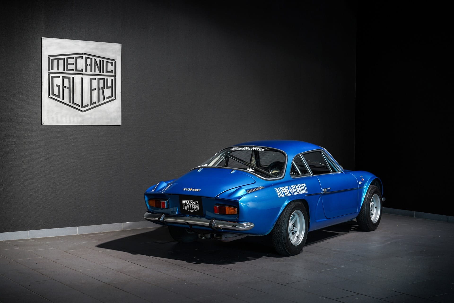 Alpine A110 1600 S (ex-Gendarmerie) - Photo 3