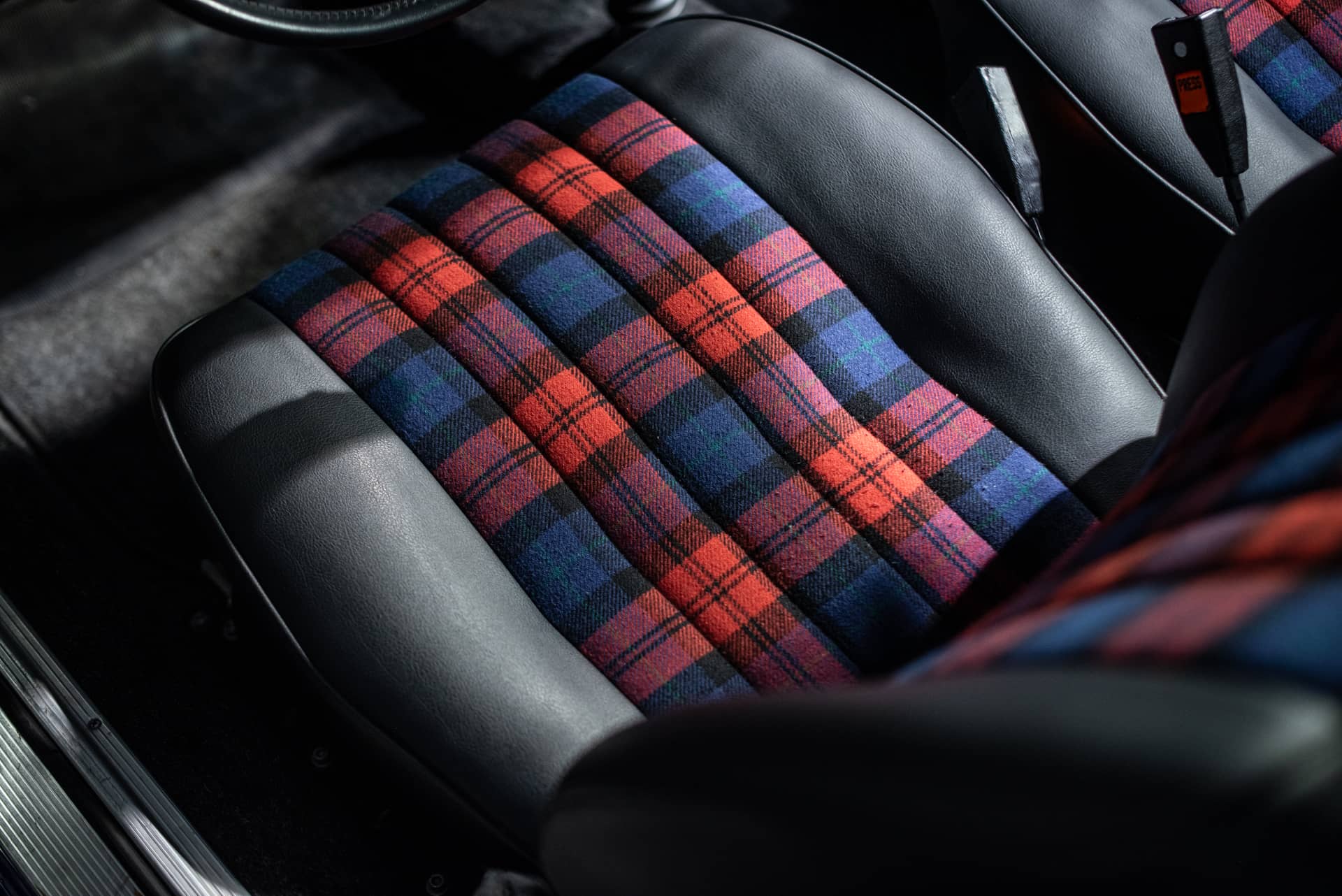 Porsche 911 2.4 S - Photo 19