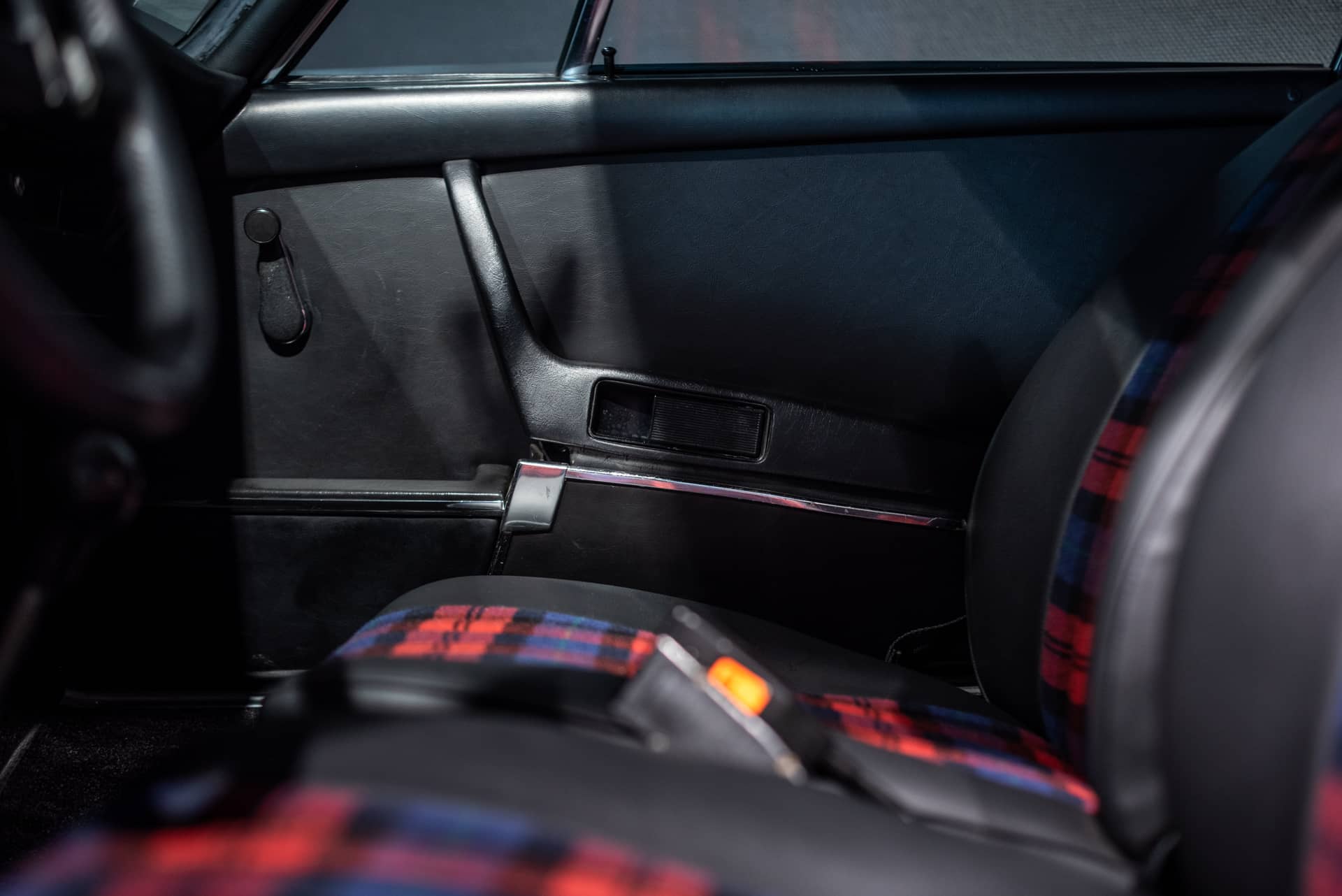 Porsche 911 2.4 S - Photo 23