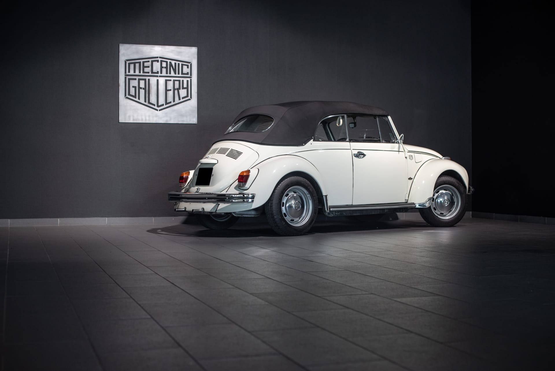 Volkswagen Coccinelle Cabriolet 1302 LS - Photo 14