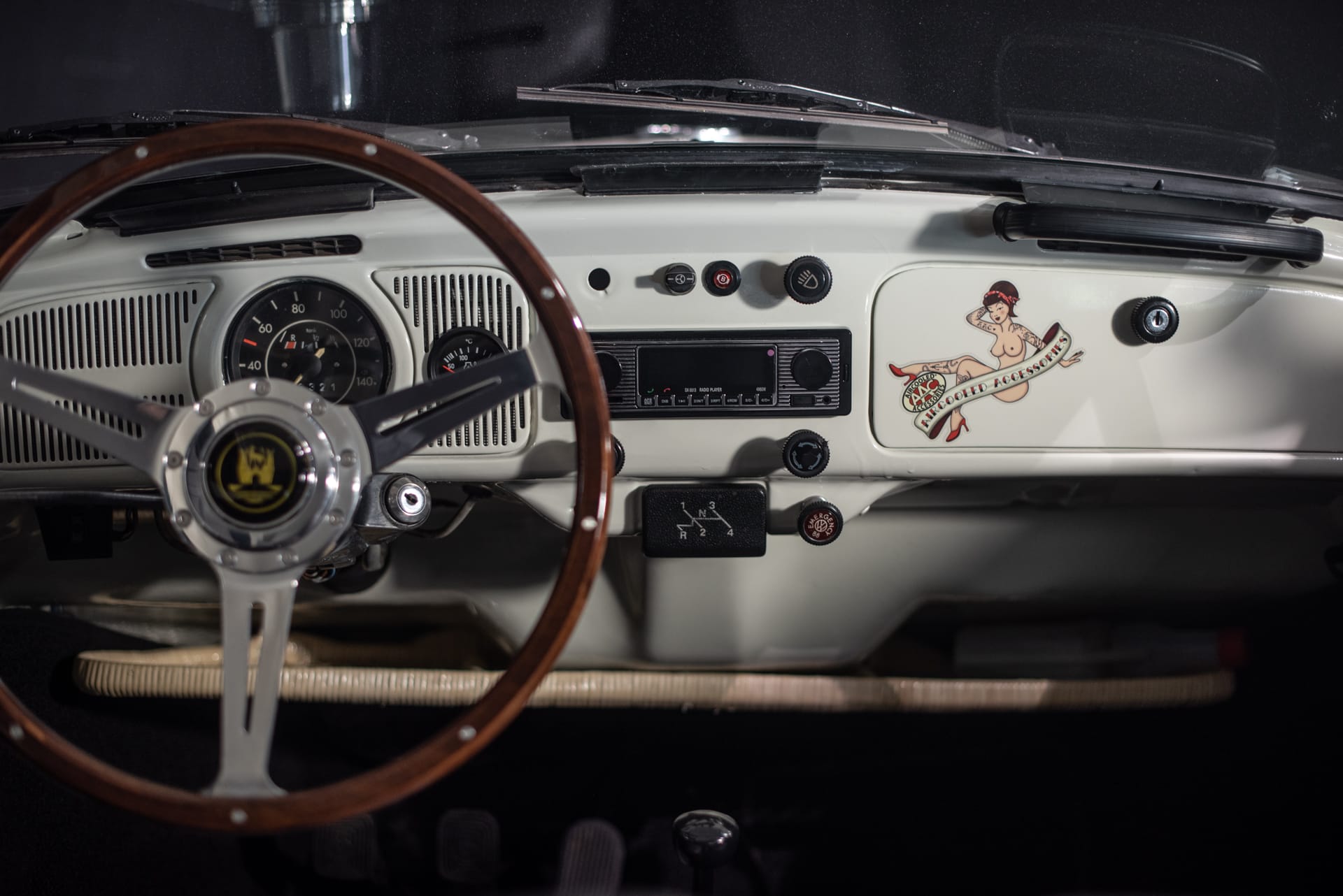 Volkswagen Coccinelle Cabriolet 1302 LS - Photo 24