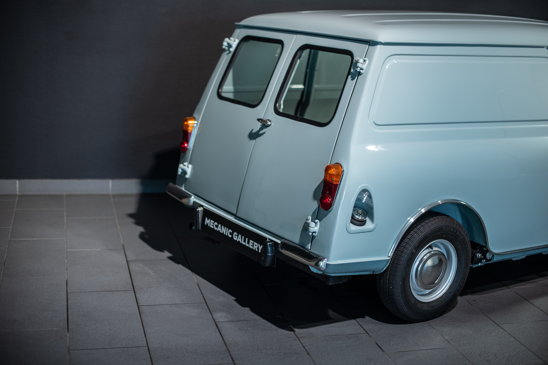 Morris Mini Van - Photo 14