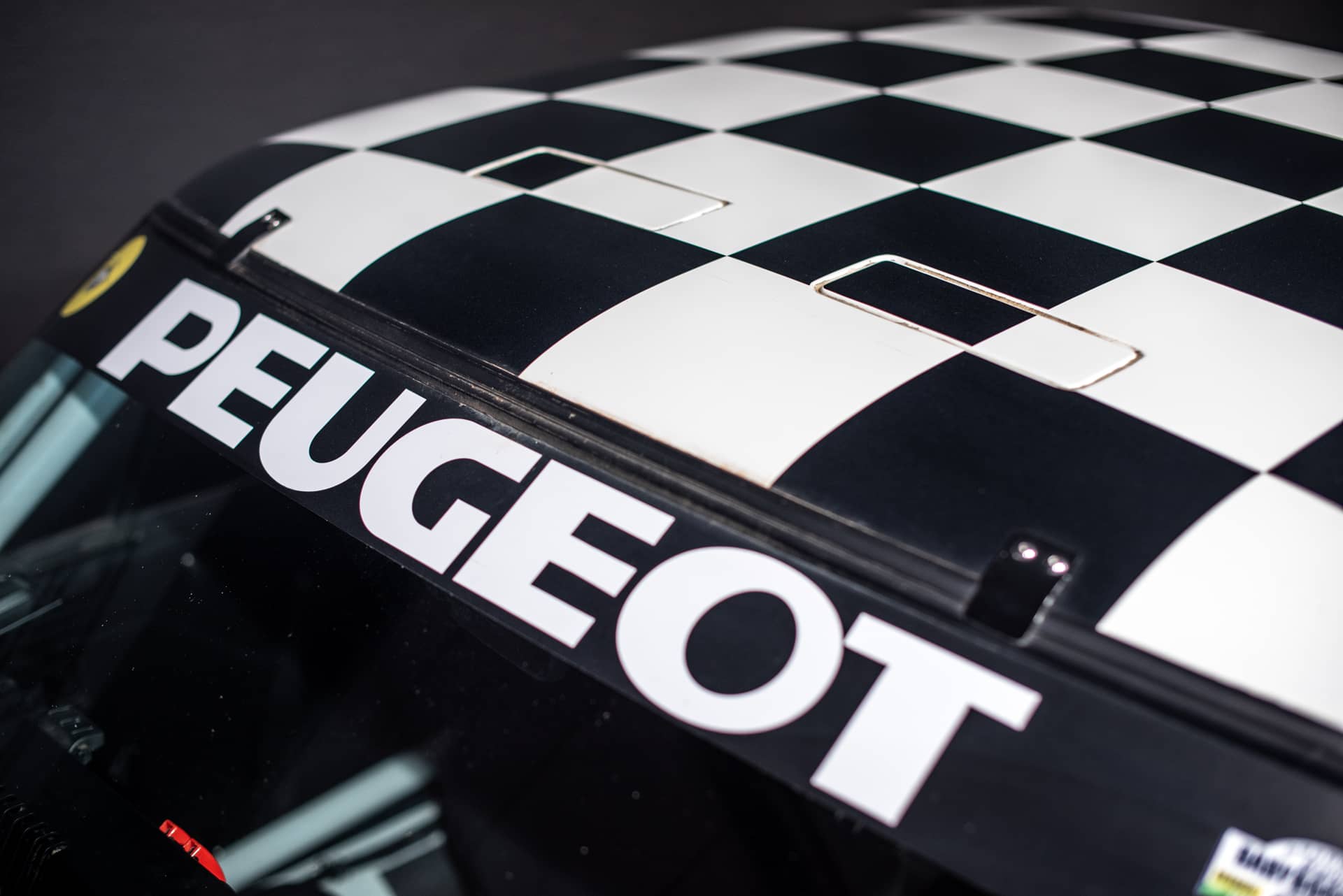 Peugeot 504 Coupé V6 « Raid » - Photo 14