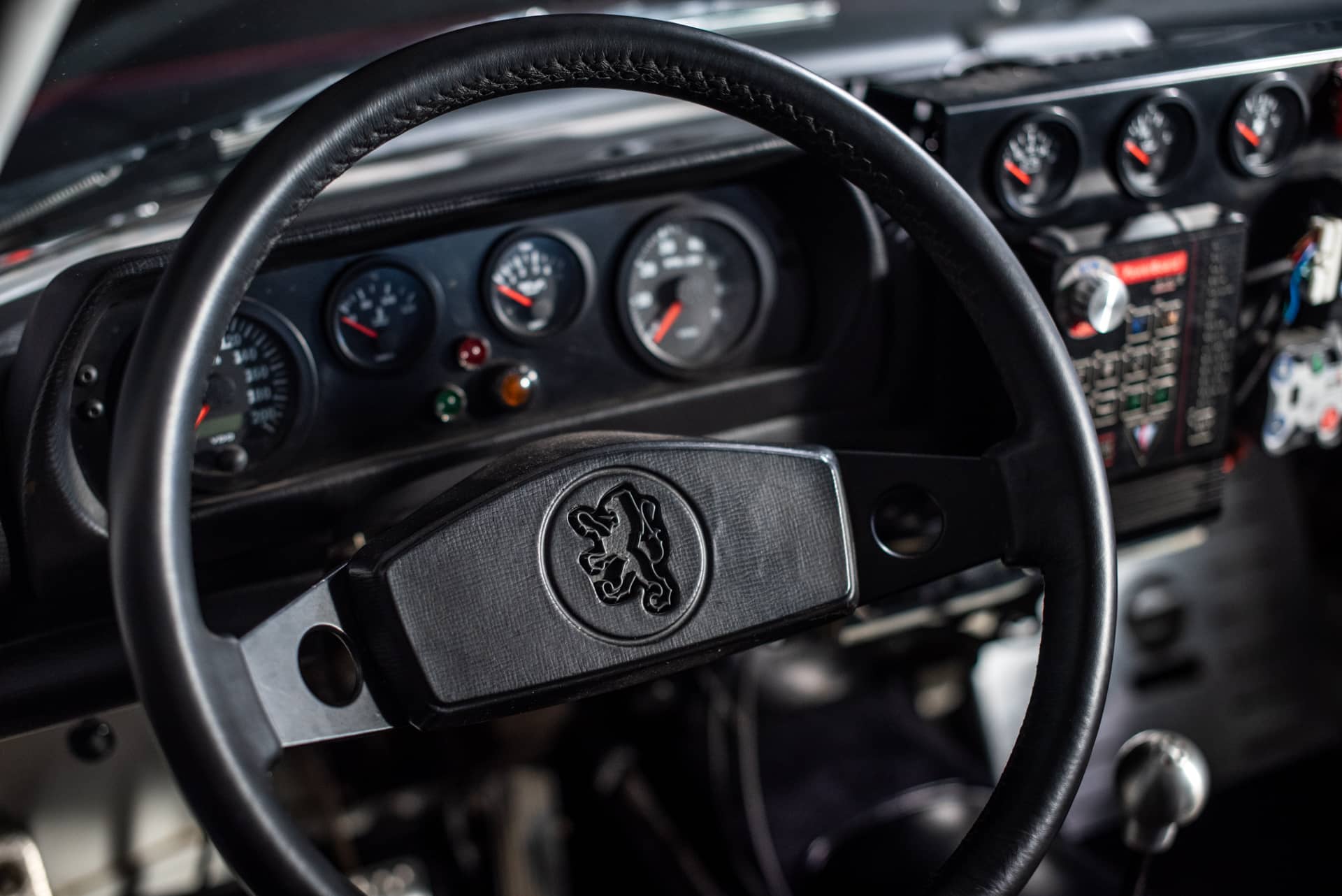 Peugeot 504 Coupé V6 « Raid » - Photo 21