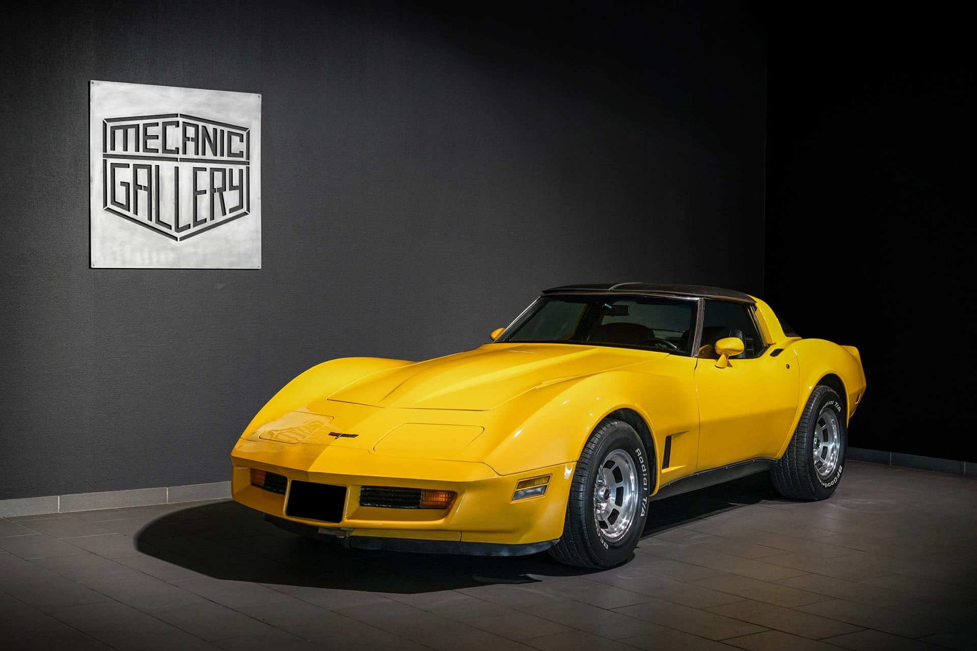 Chevrolet Corvette C3 Coupé L48 - Photo 2