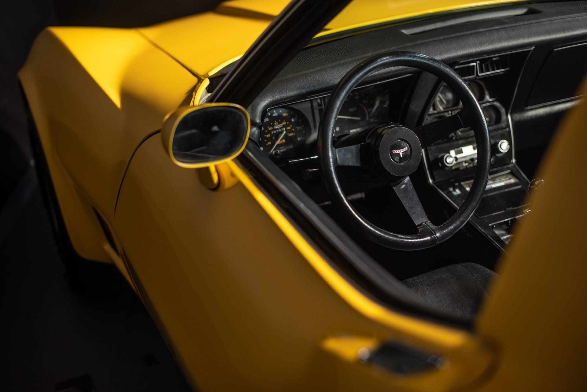 Chevrolet Corvette C3 Coupé L48 - Photo 20