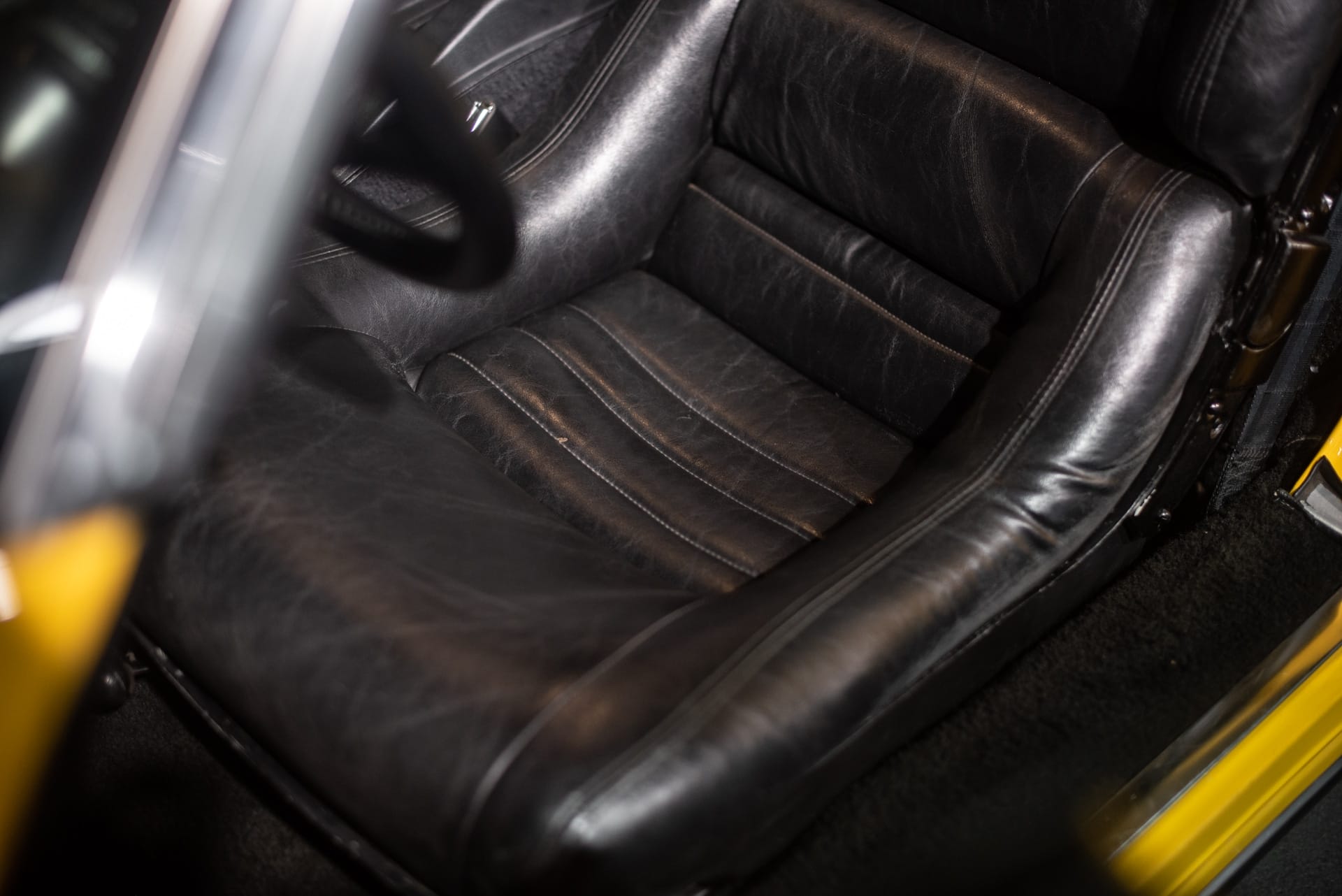 Chevrolet Corvette C3 Coupé L48 - Photo 26