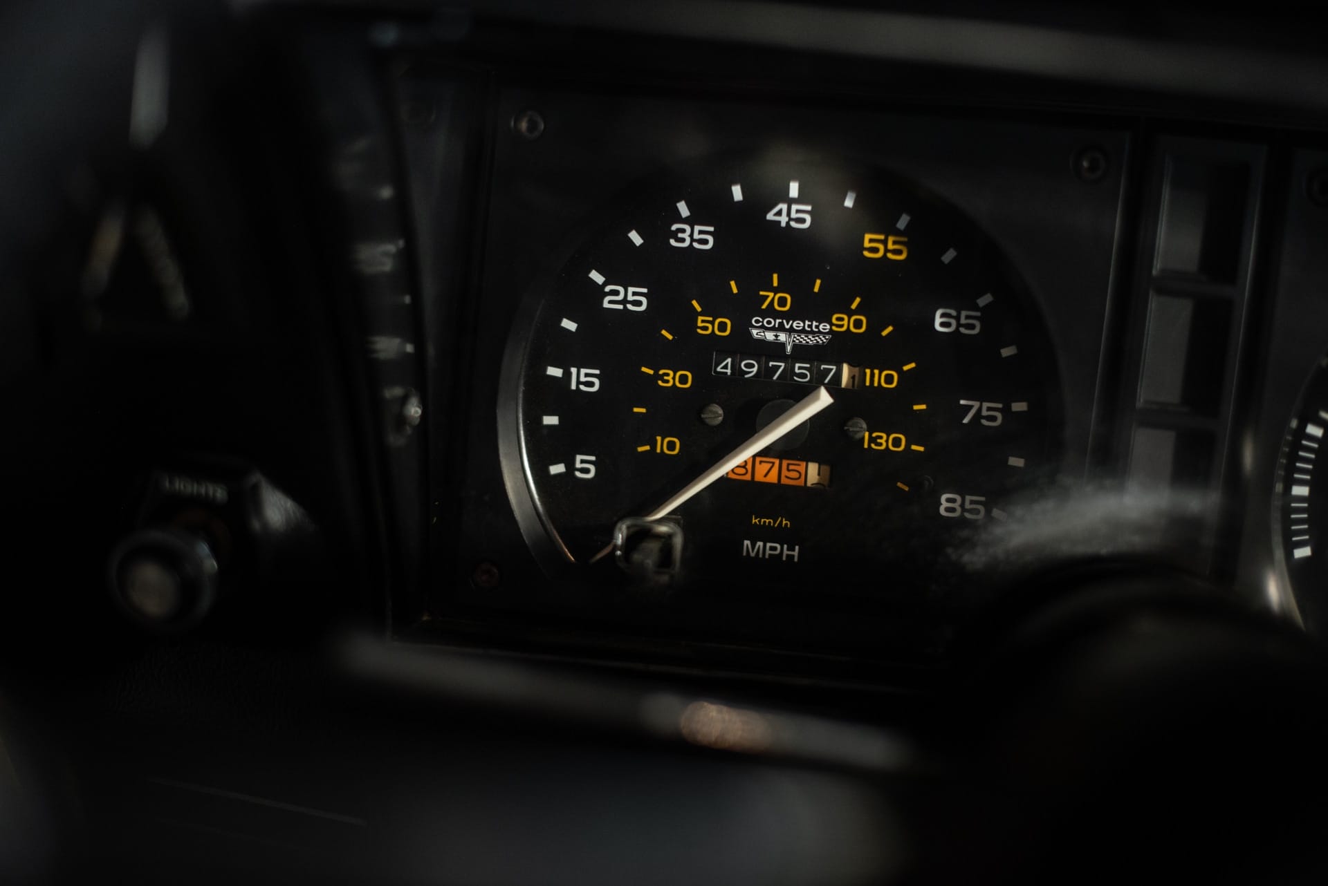Chevrolet Corvette C3 Coupé L48 - Photo 29