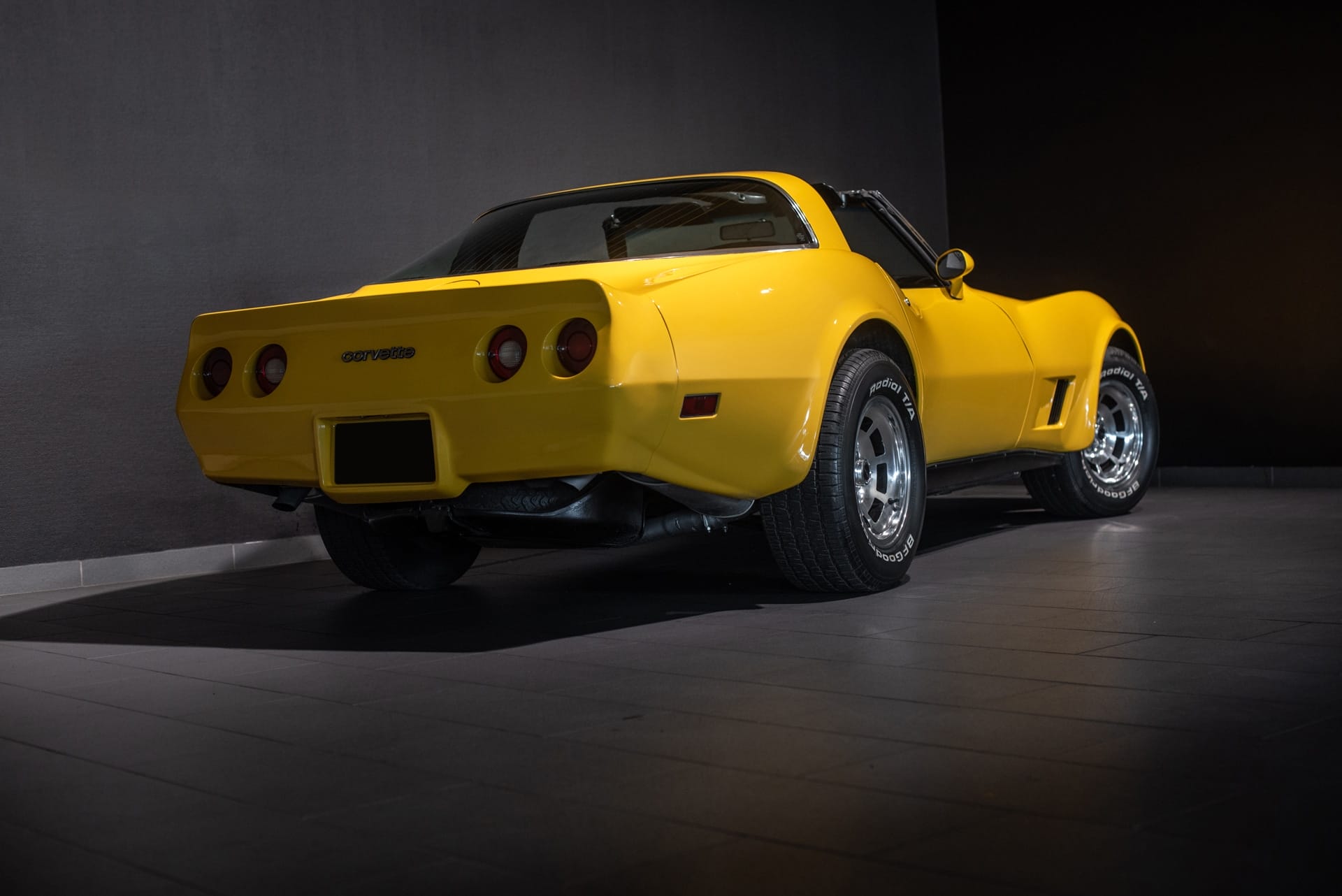 Chevrolet Corvette C3 Coupé L48 - Photo 6