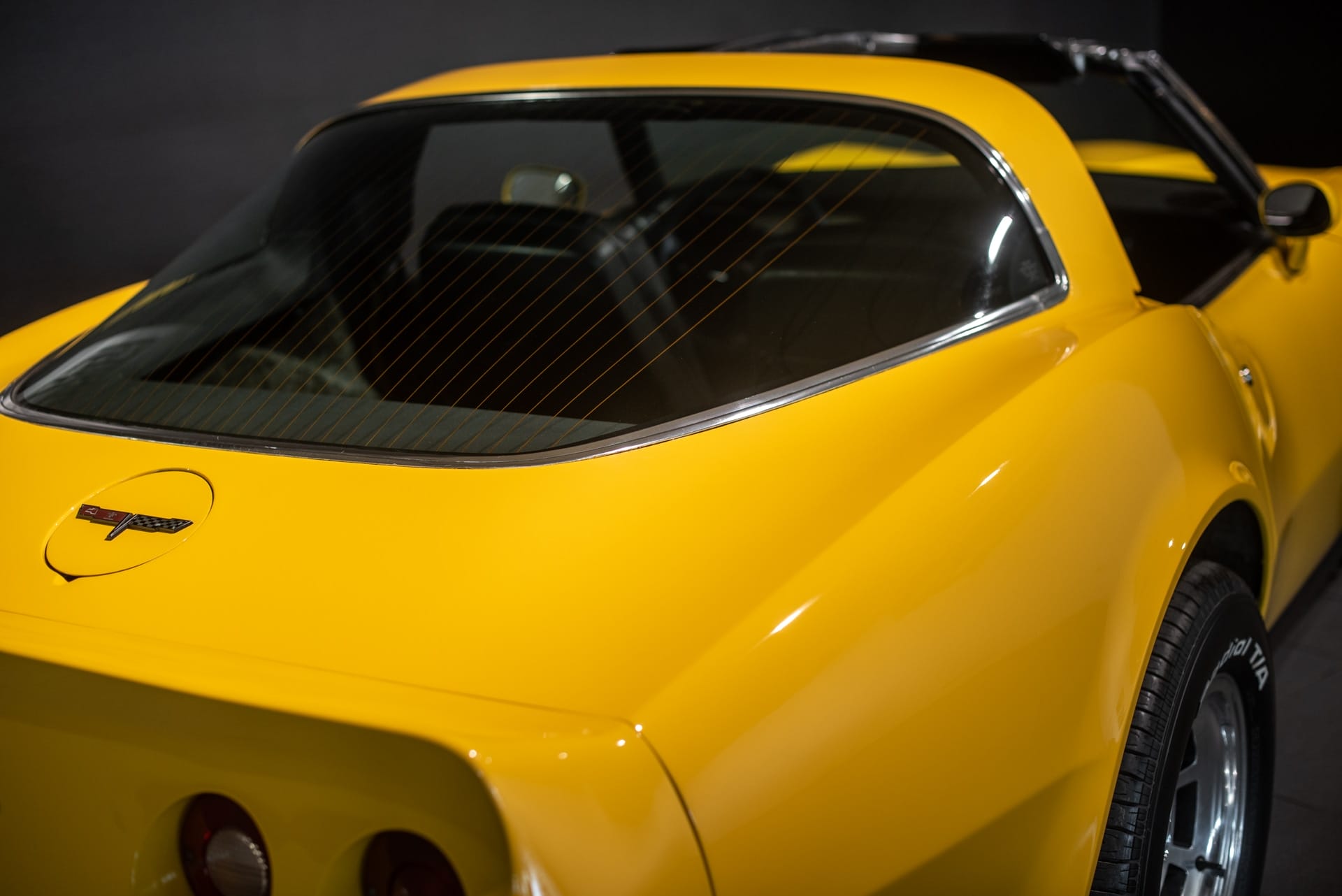 Chevrolet Corvette C3 Coupé L48 - Photo 7