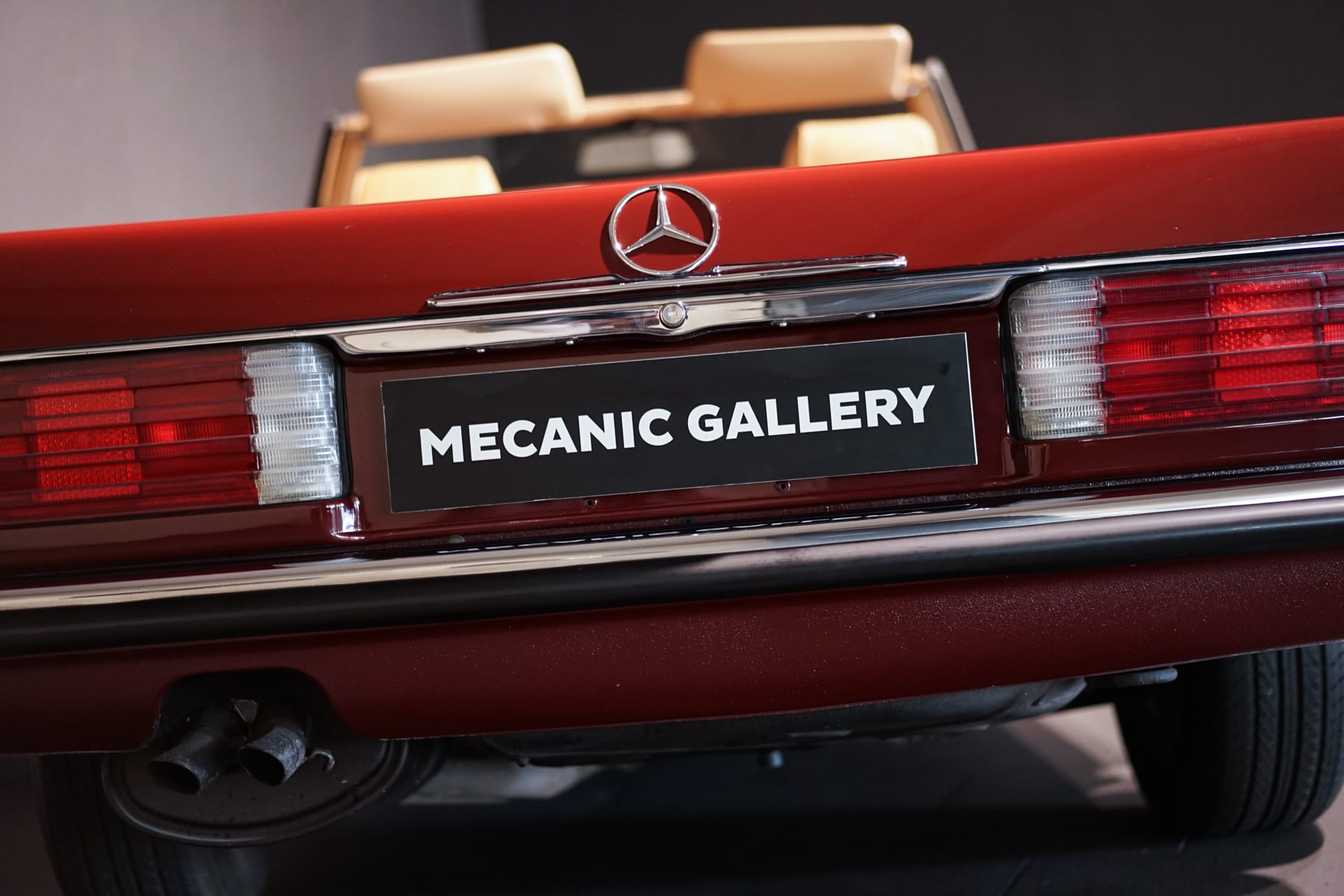 Mercedes-Benz 380 SL R107 - Photo 12