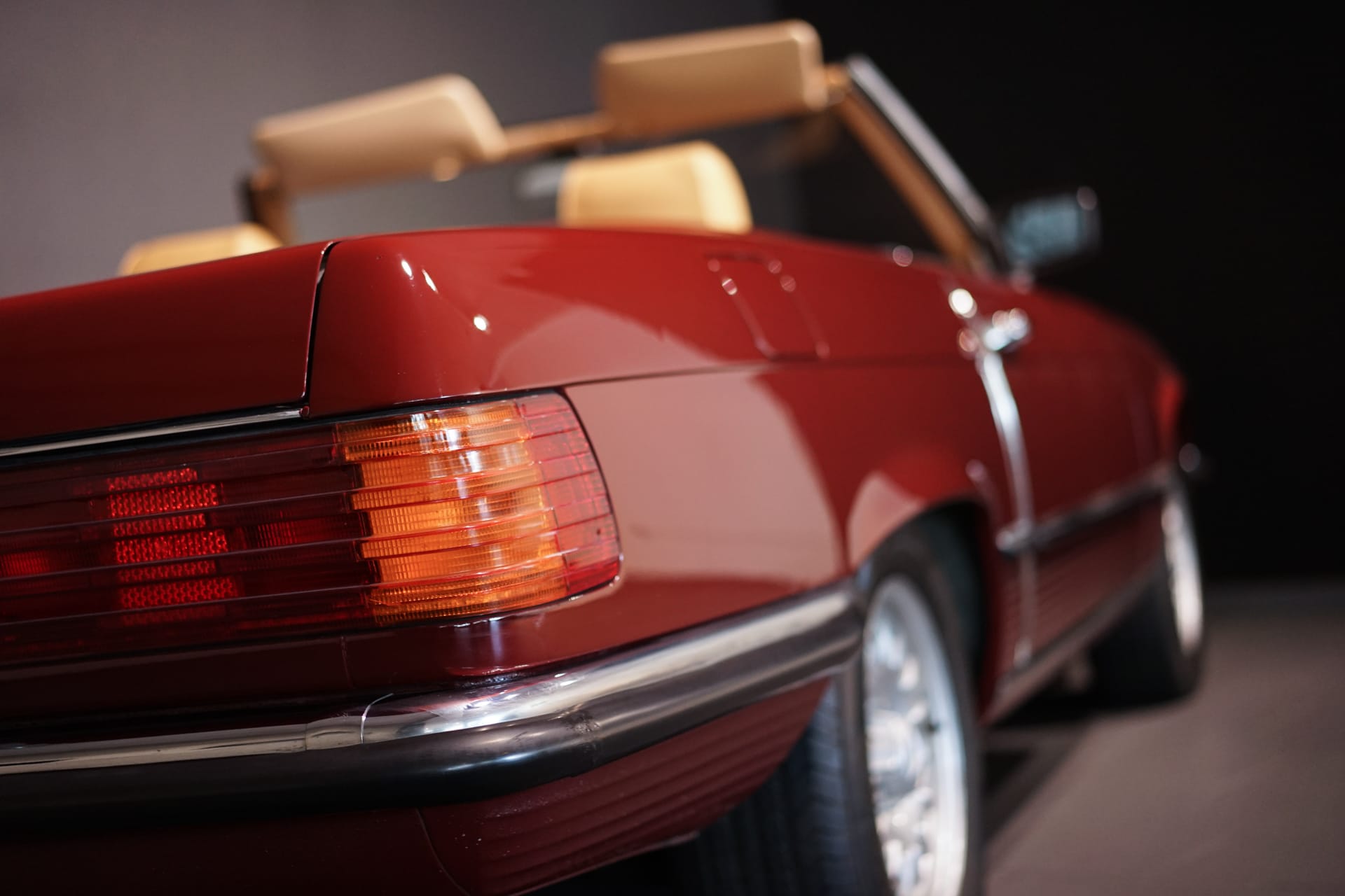 Mercedes-Benz 380 SL R107 - Photo 13