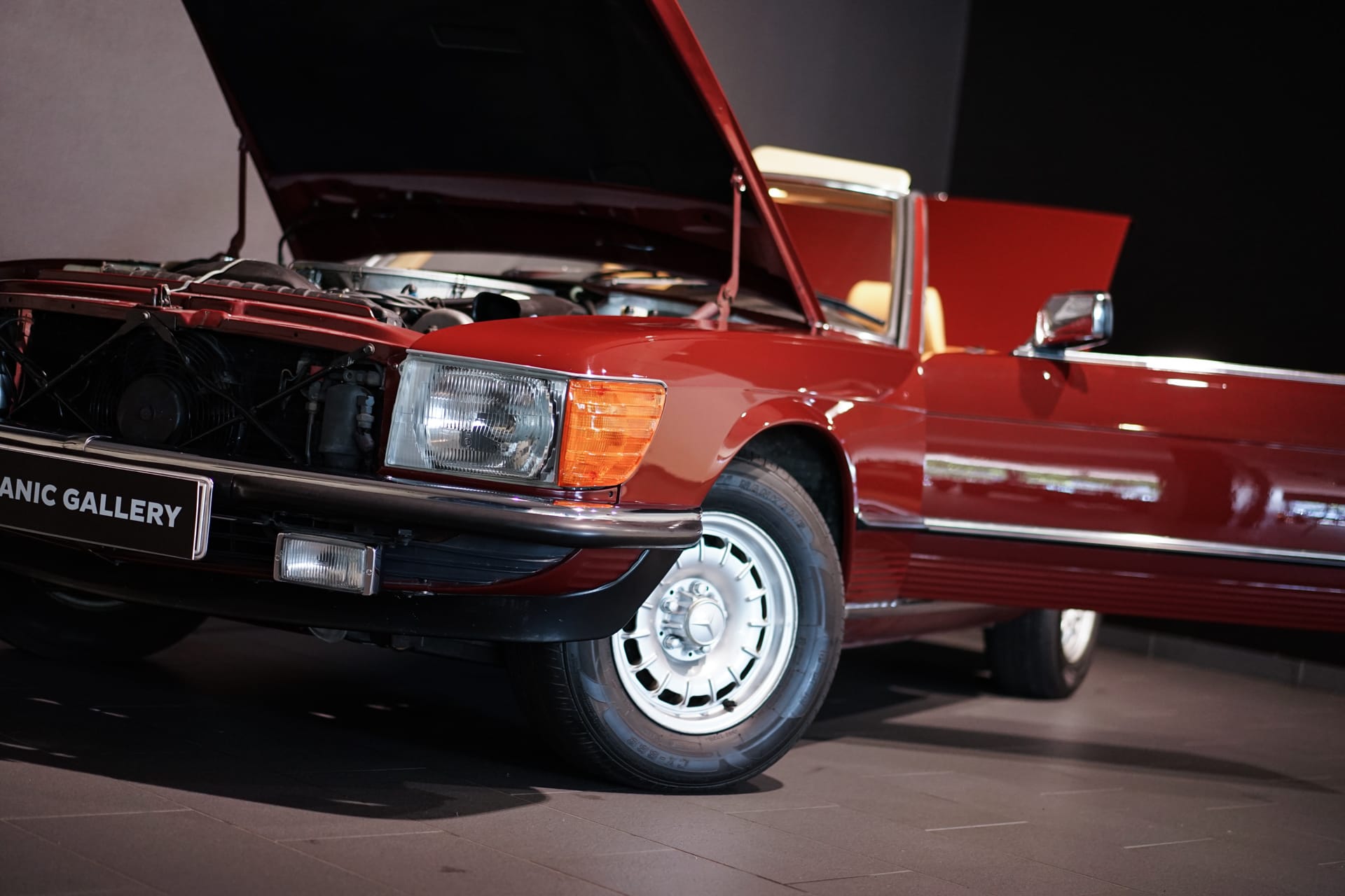 Mercedes-Benz 380 SL R107 - Photo 7