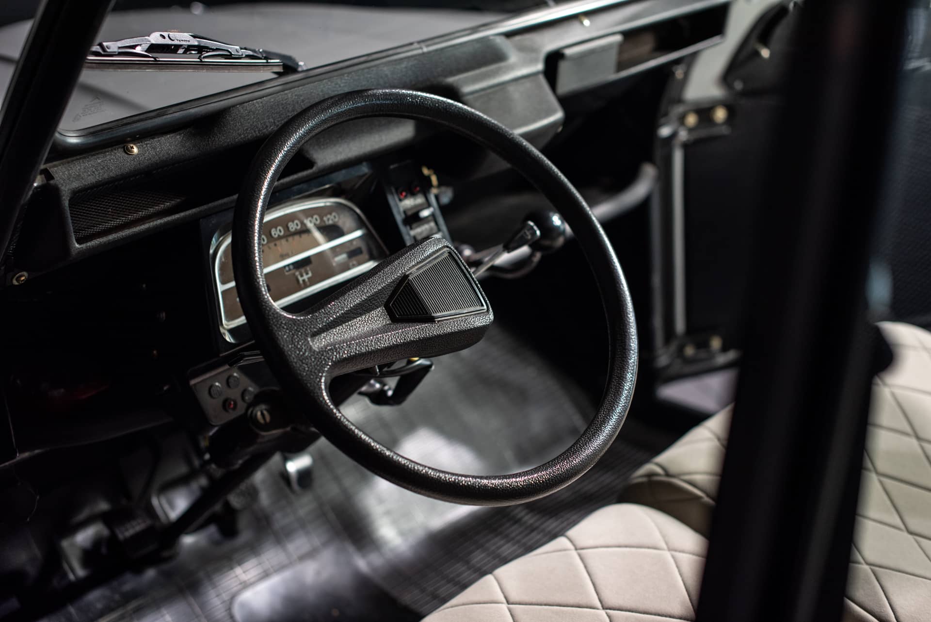 Citroën 2CV6 Charleston - Photo 10