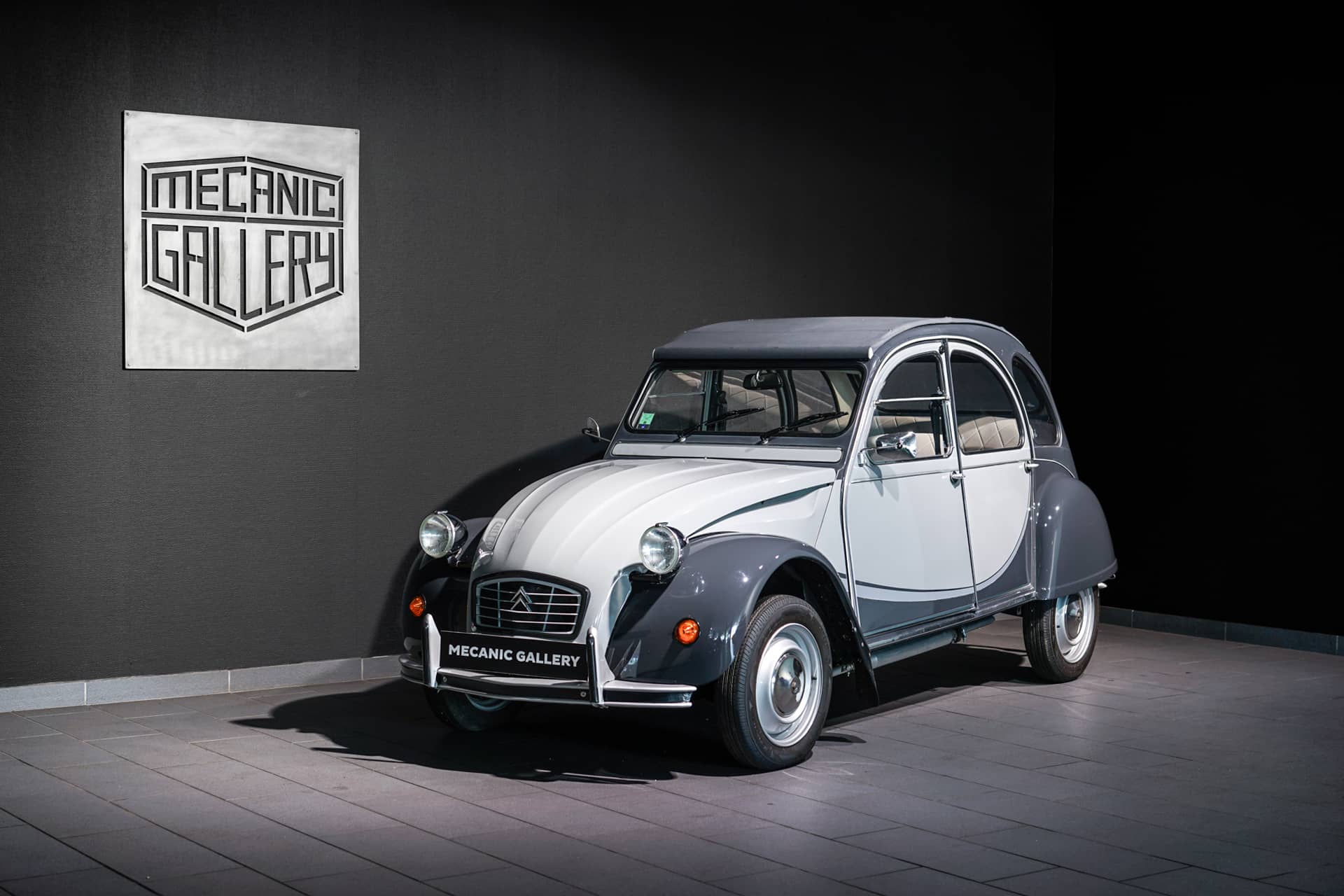 Citroën 2CV6 Charleston - Photo 2