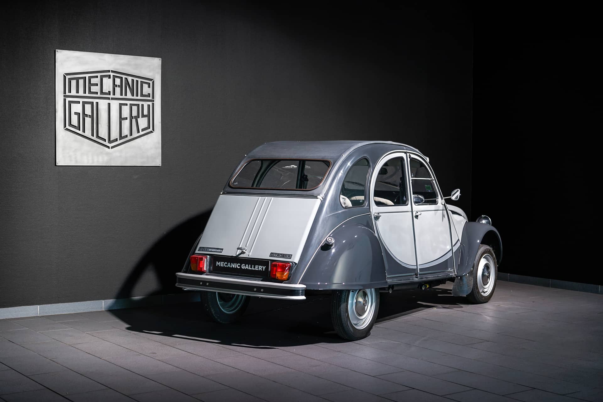 Citroën 2CV6 Charleston - Photo 3