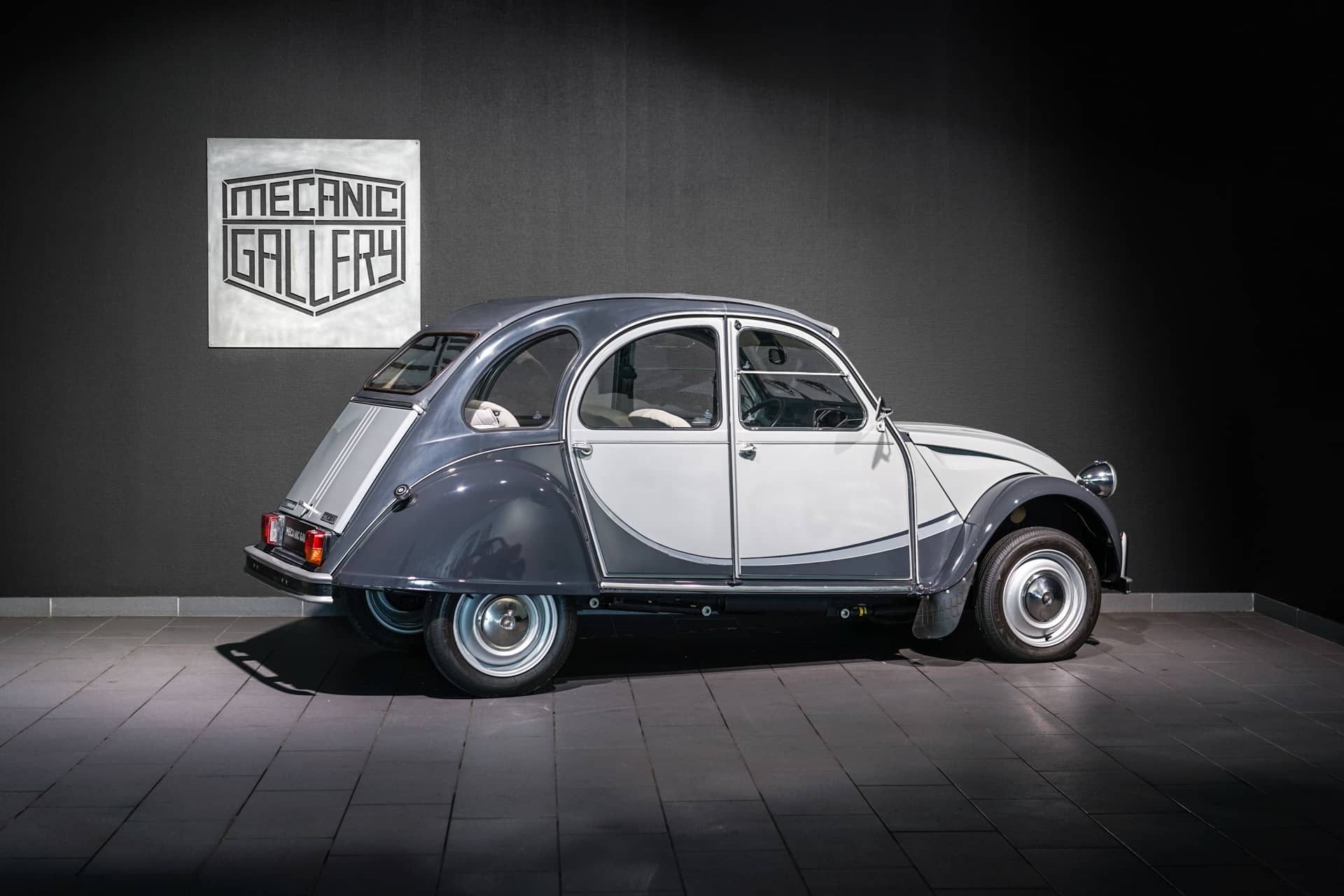 Citroën 2CV6 Charleston - Photo 4