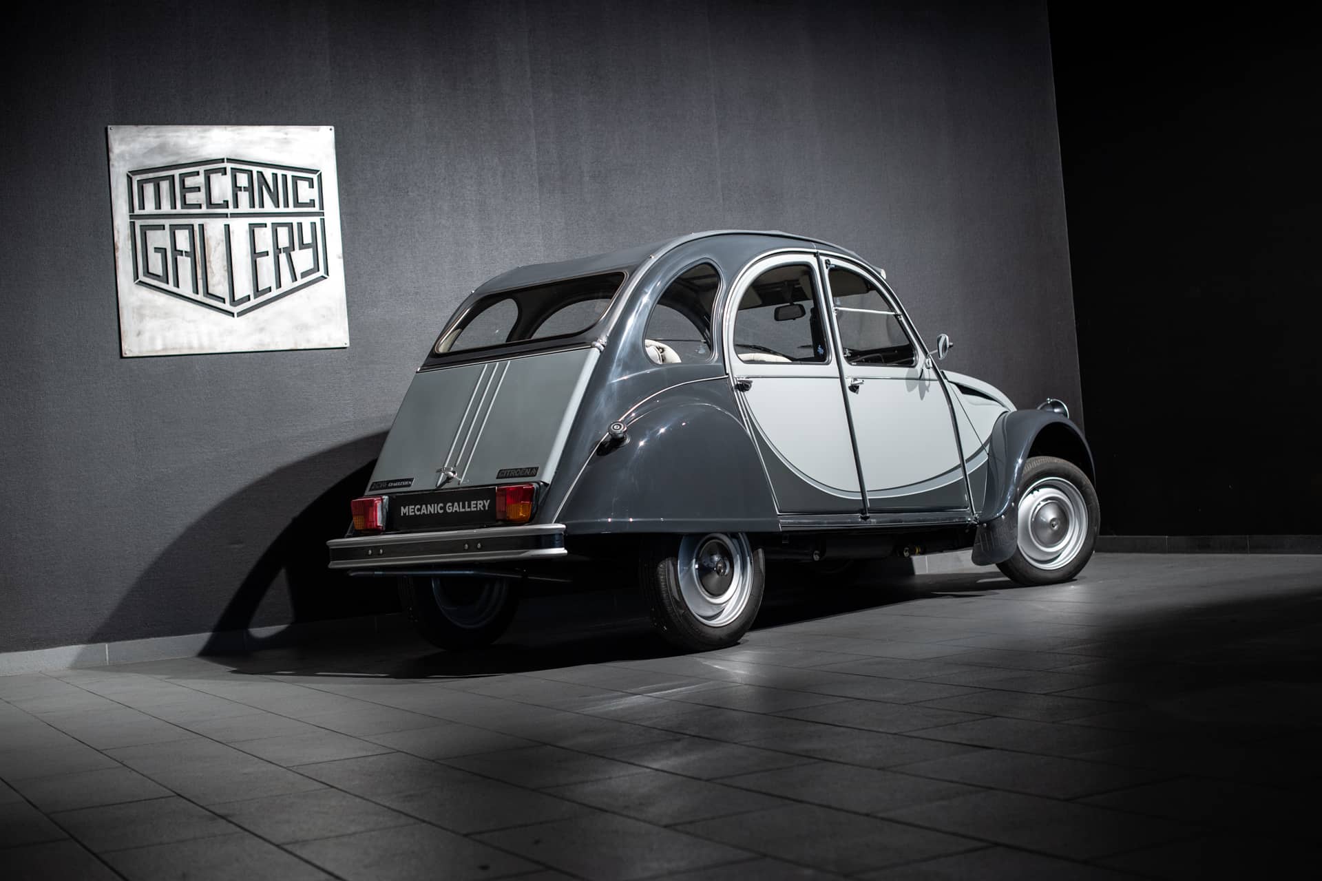 Citroën 2CV6 Charleston - Photo 8