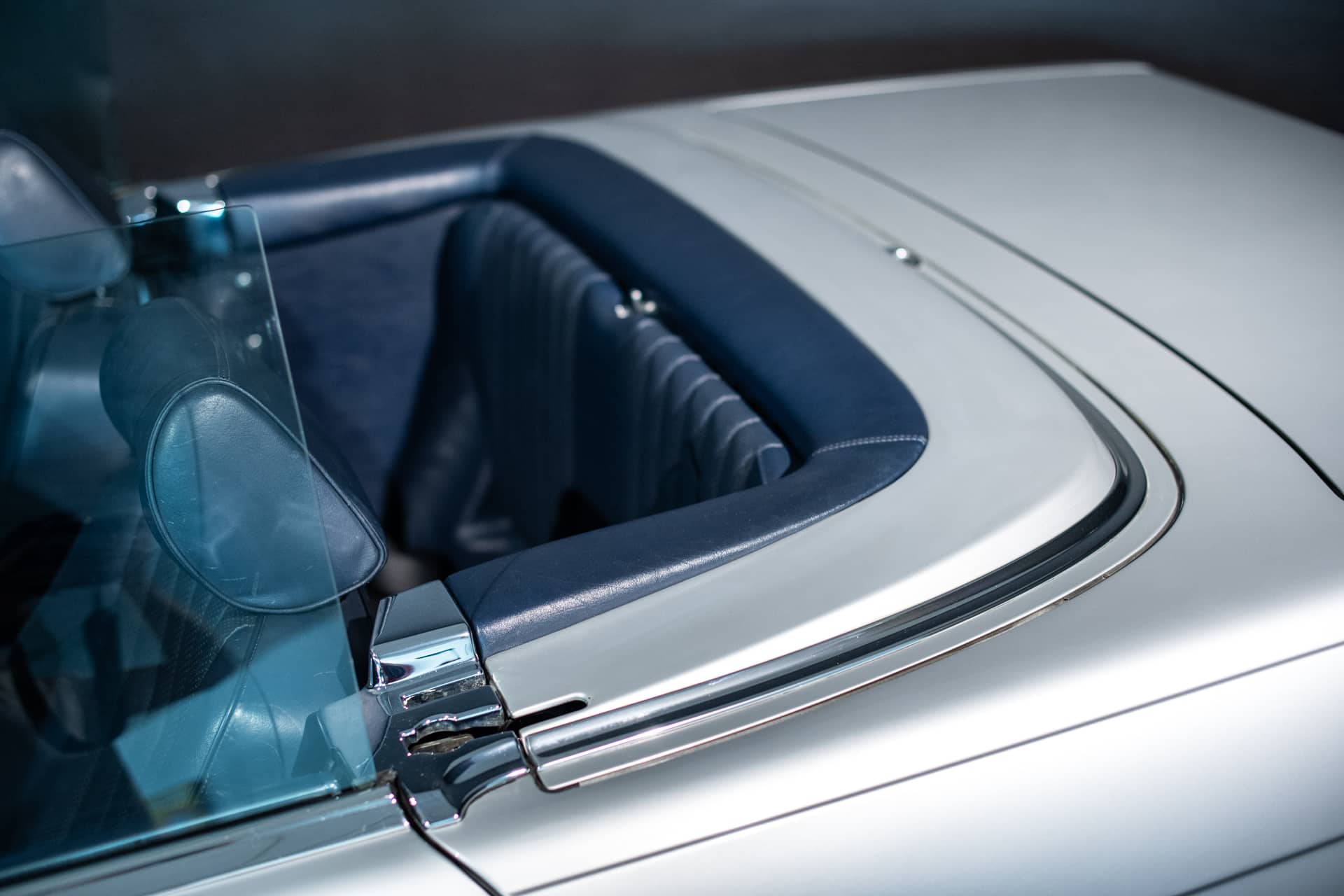 Mercedes 420 SL R107 - Photo 10