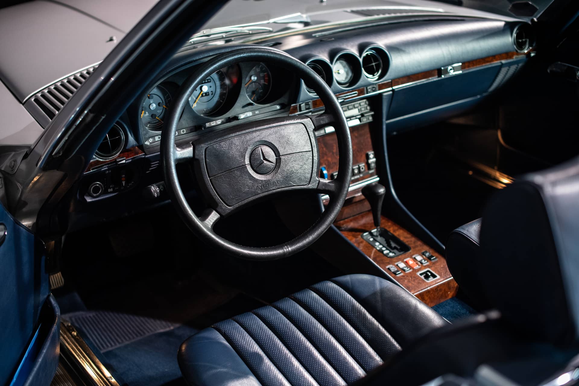 Mercedes 420 SL R107 - Photo 11