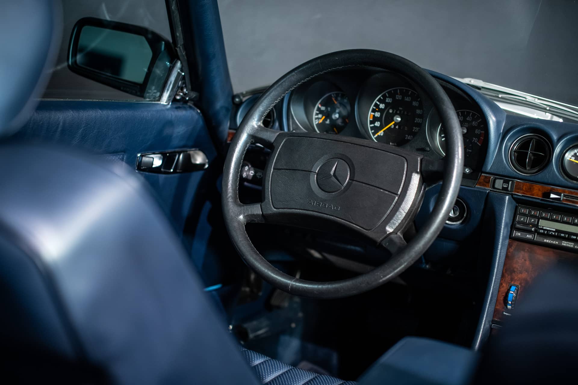 Mercedes 420 SL R107 - Photo 13